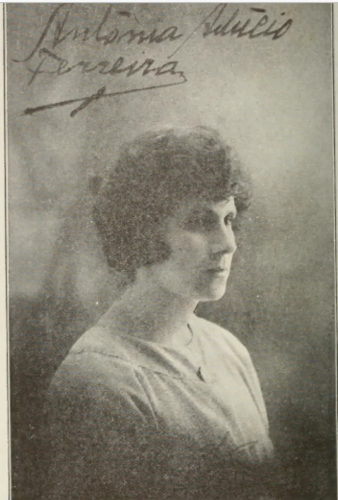 Antonia Artucio Ferreira