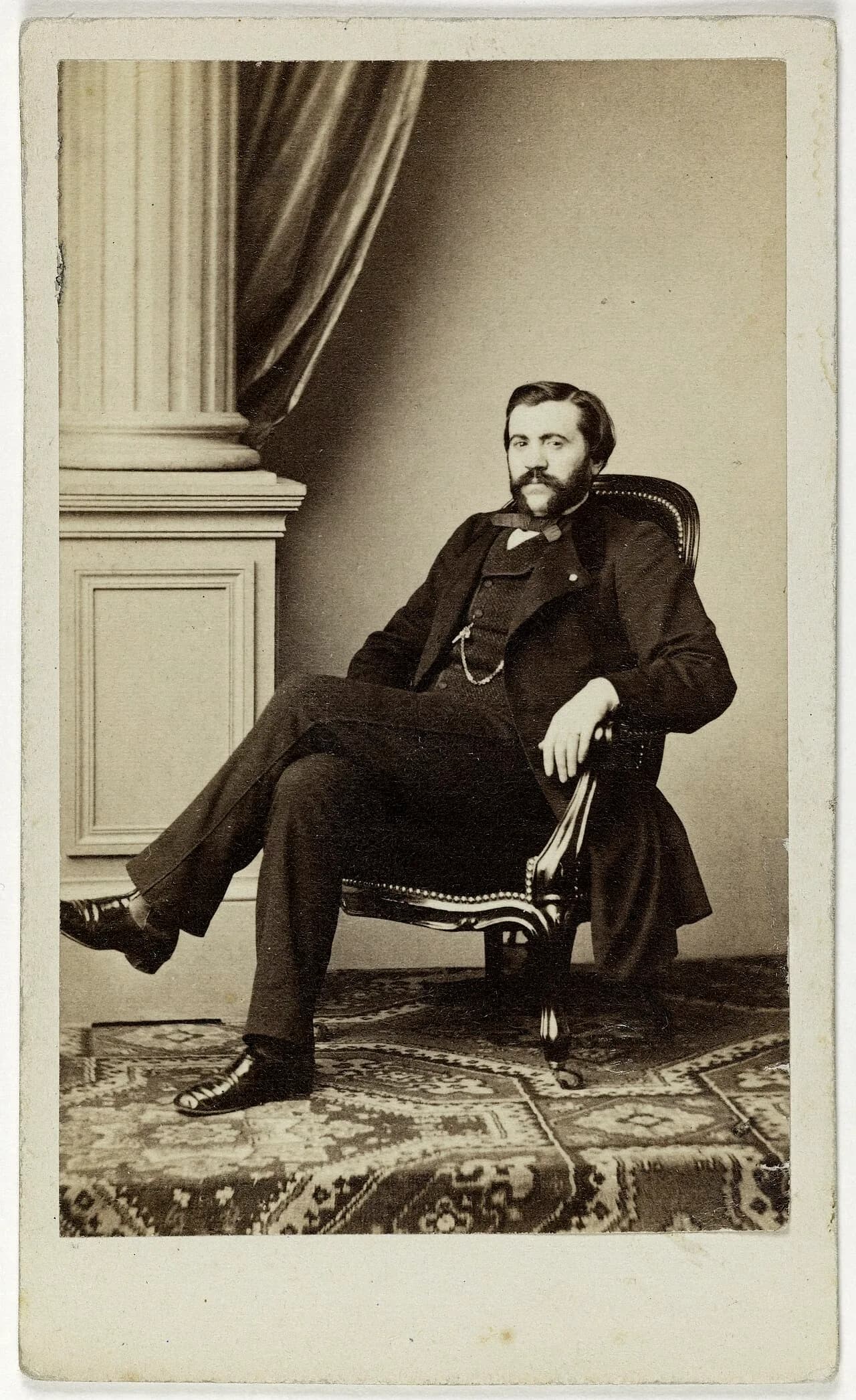 Léon Lavedan