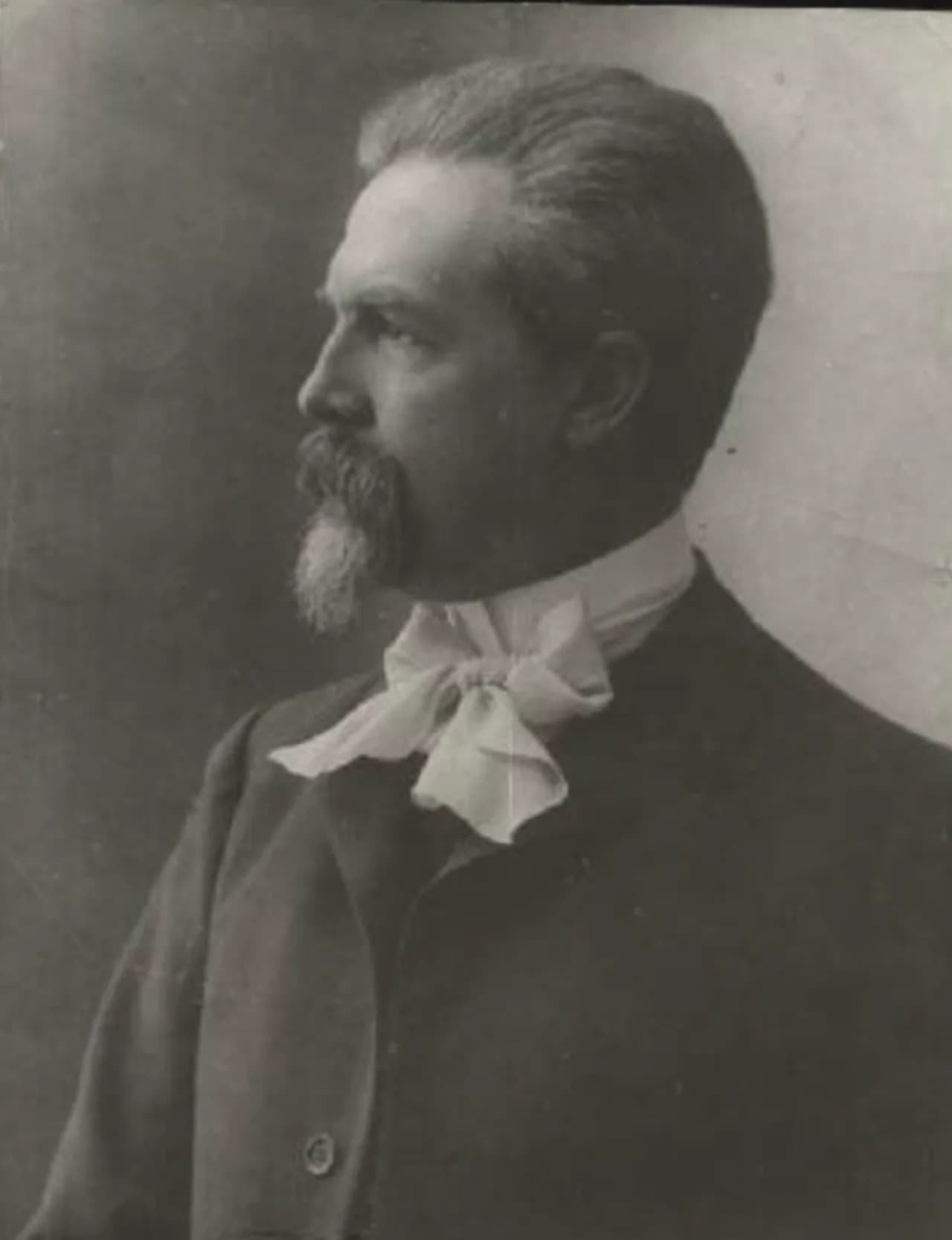 Gustav Neuhaus