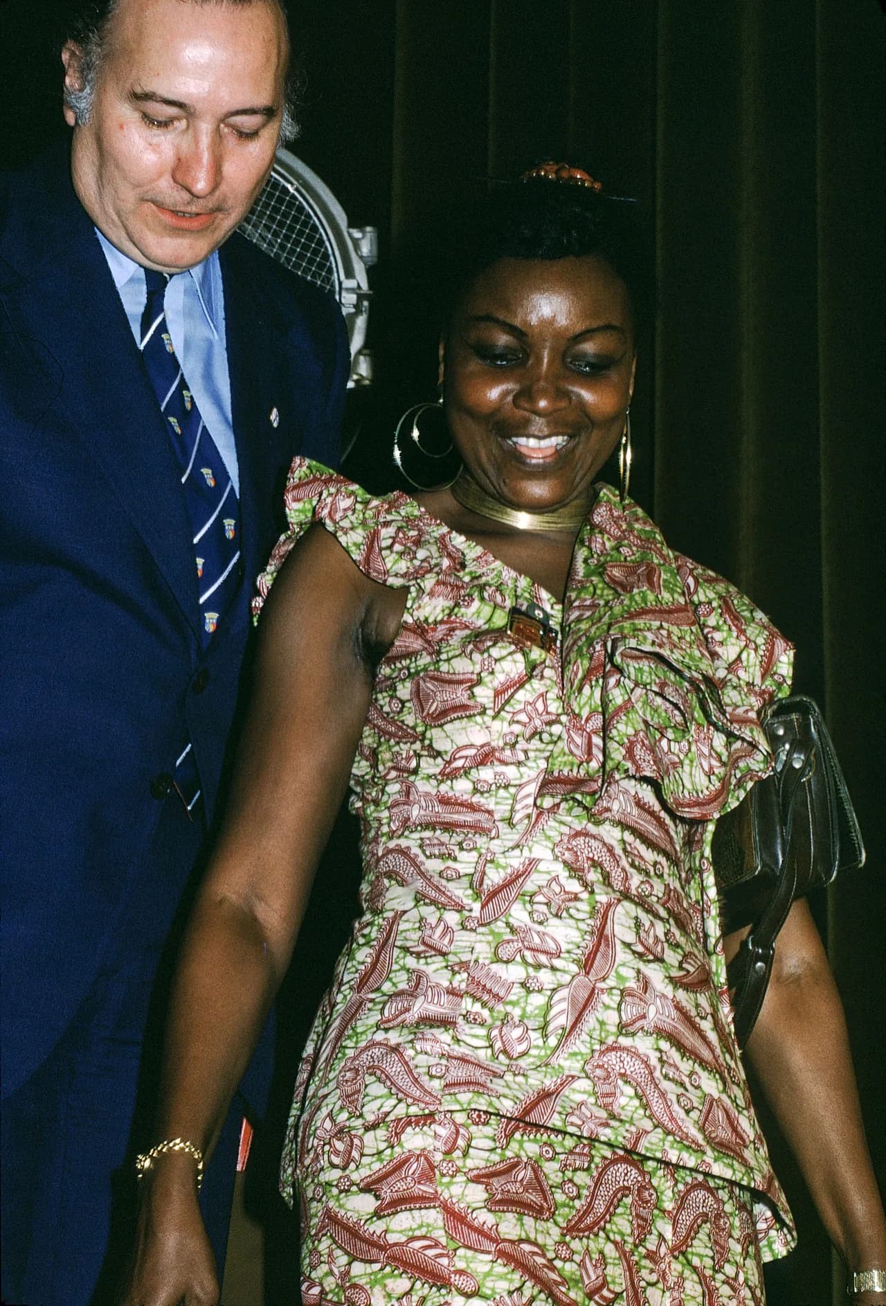 Adjoavi Trenou