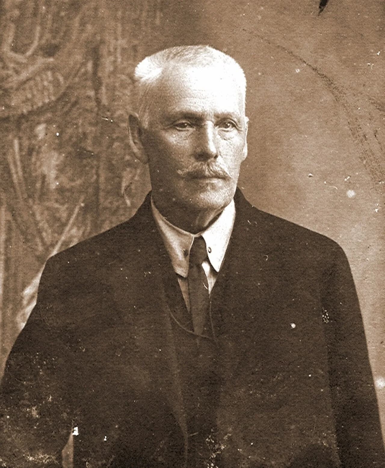 Peter Ushakov