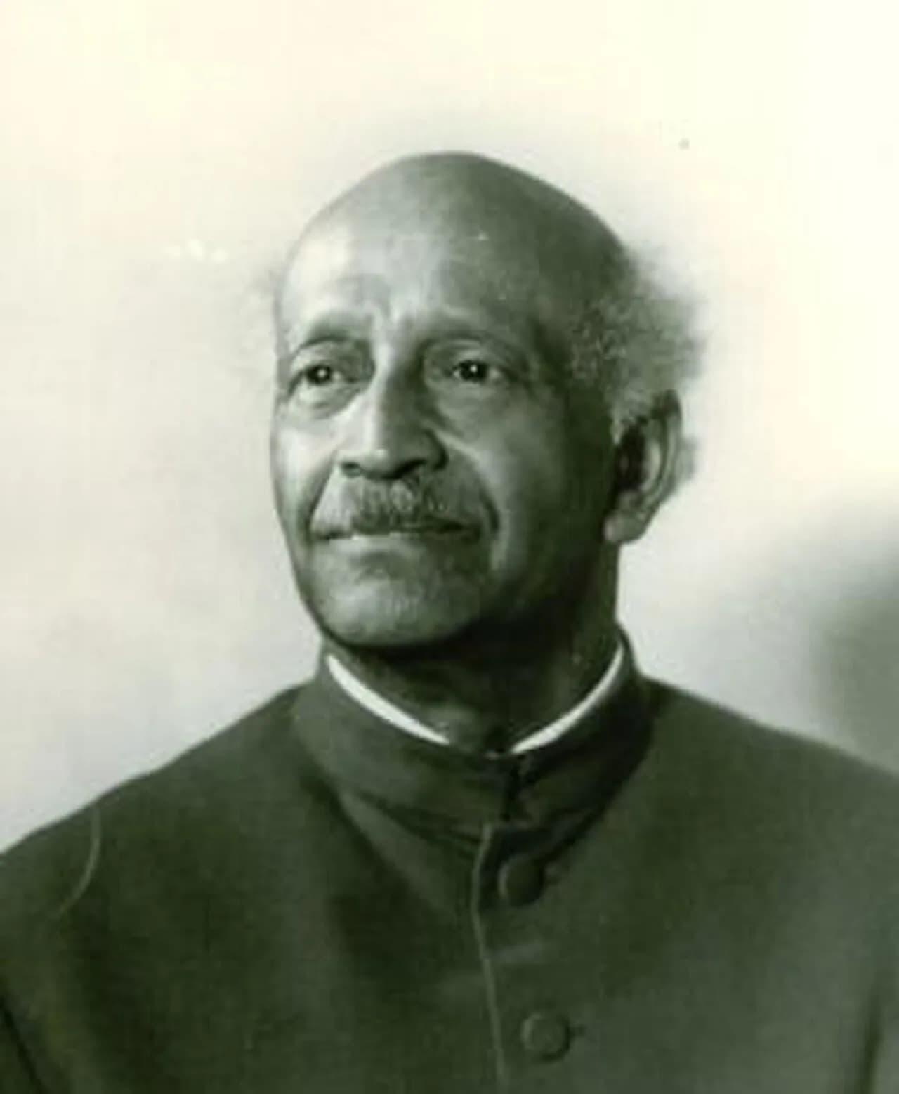 Musharaff Moulamia Khan