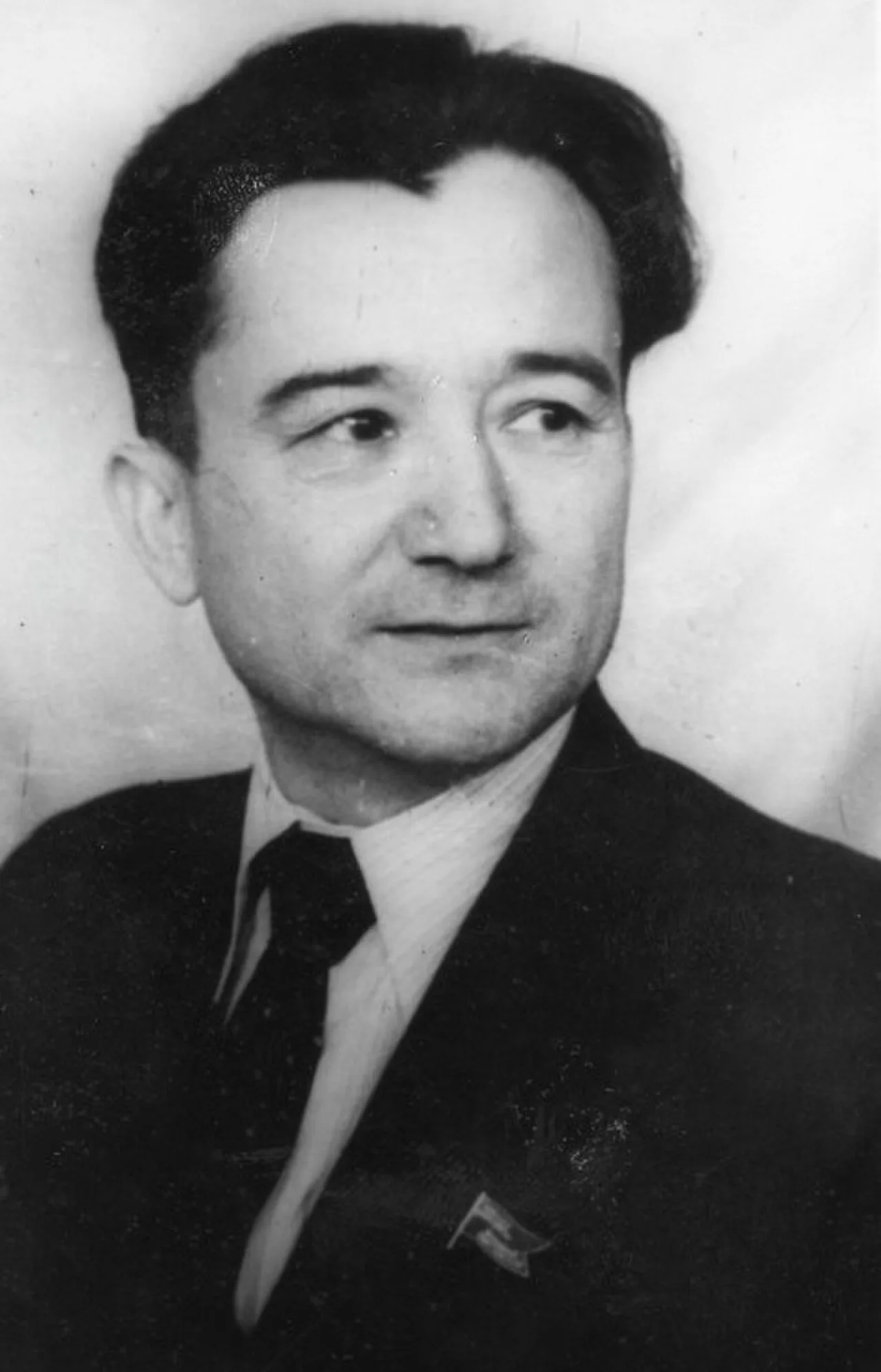 Komil Yashin