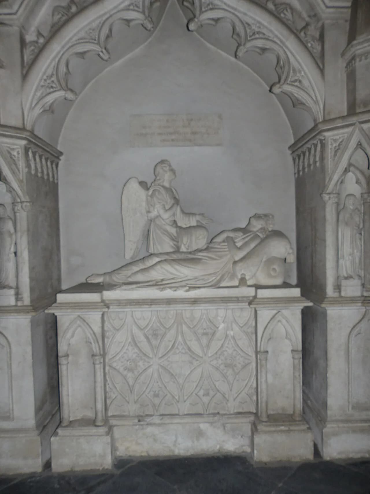 Yolande-Louise von Savoyen