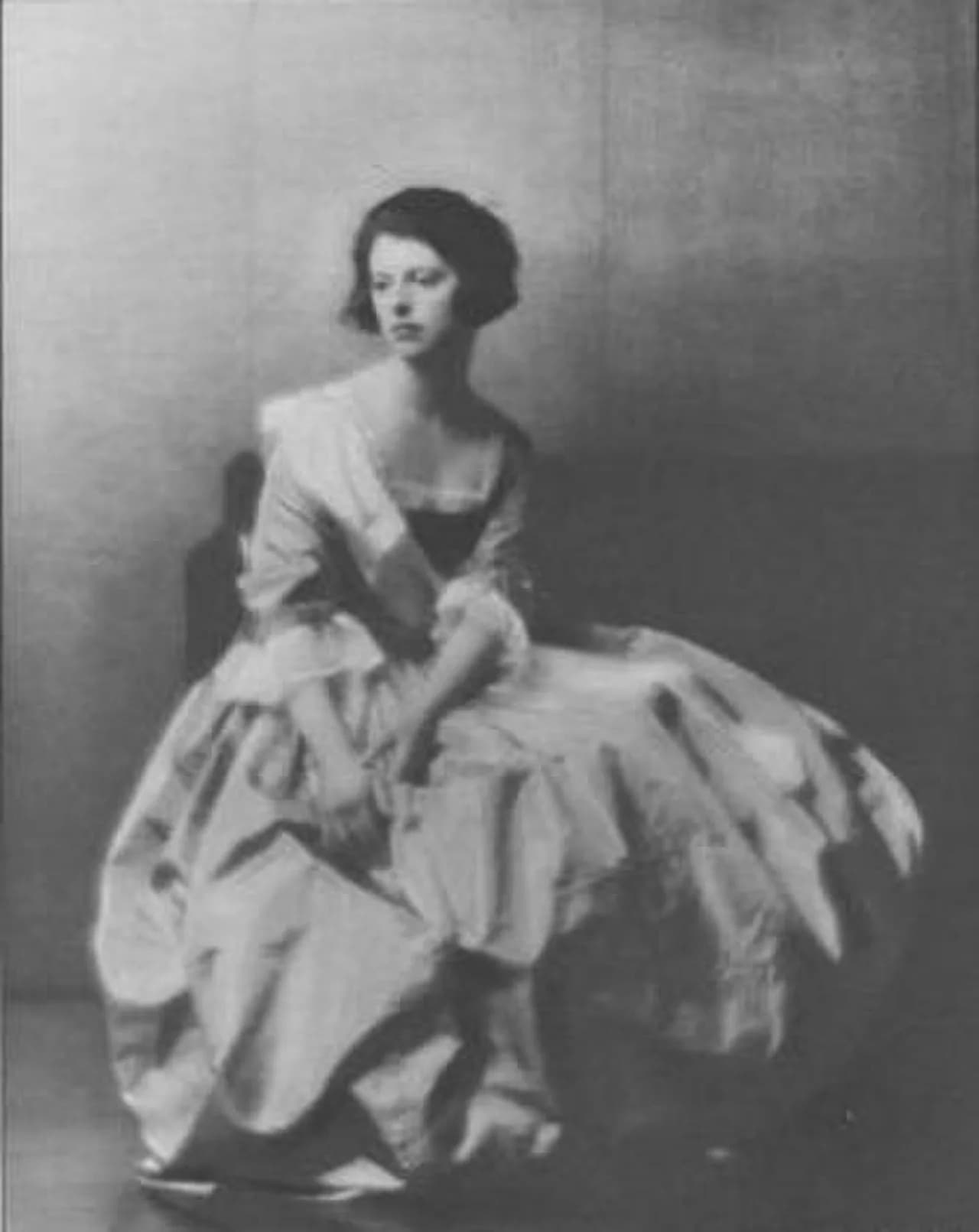 Lois Sturt