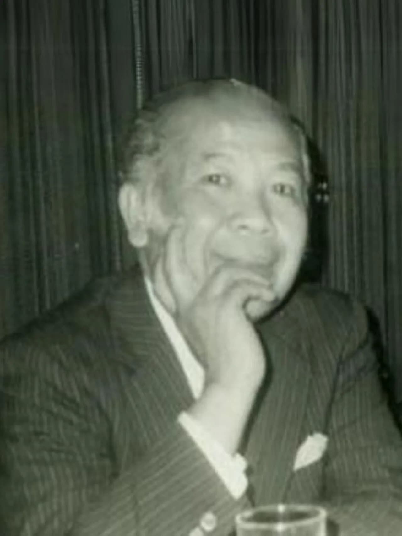 Arifin Bey