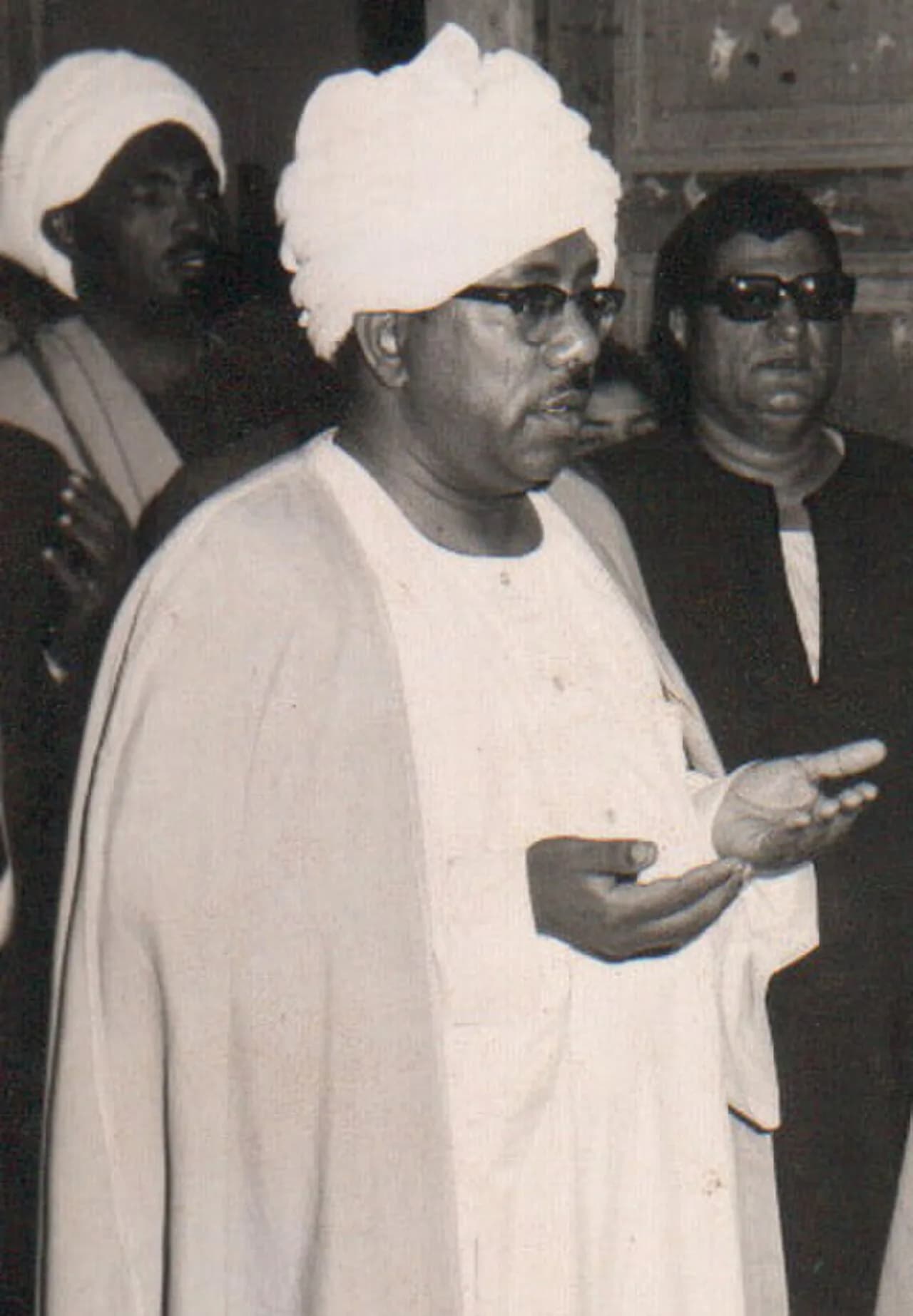 Awn Alsharif Qasim