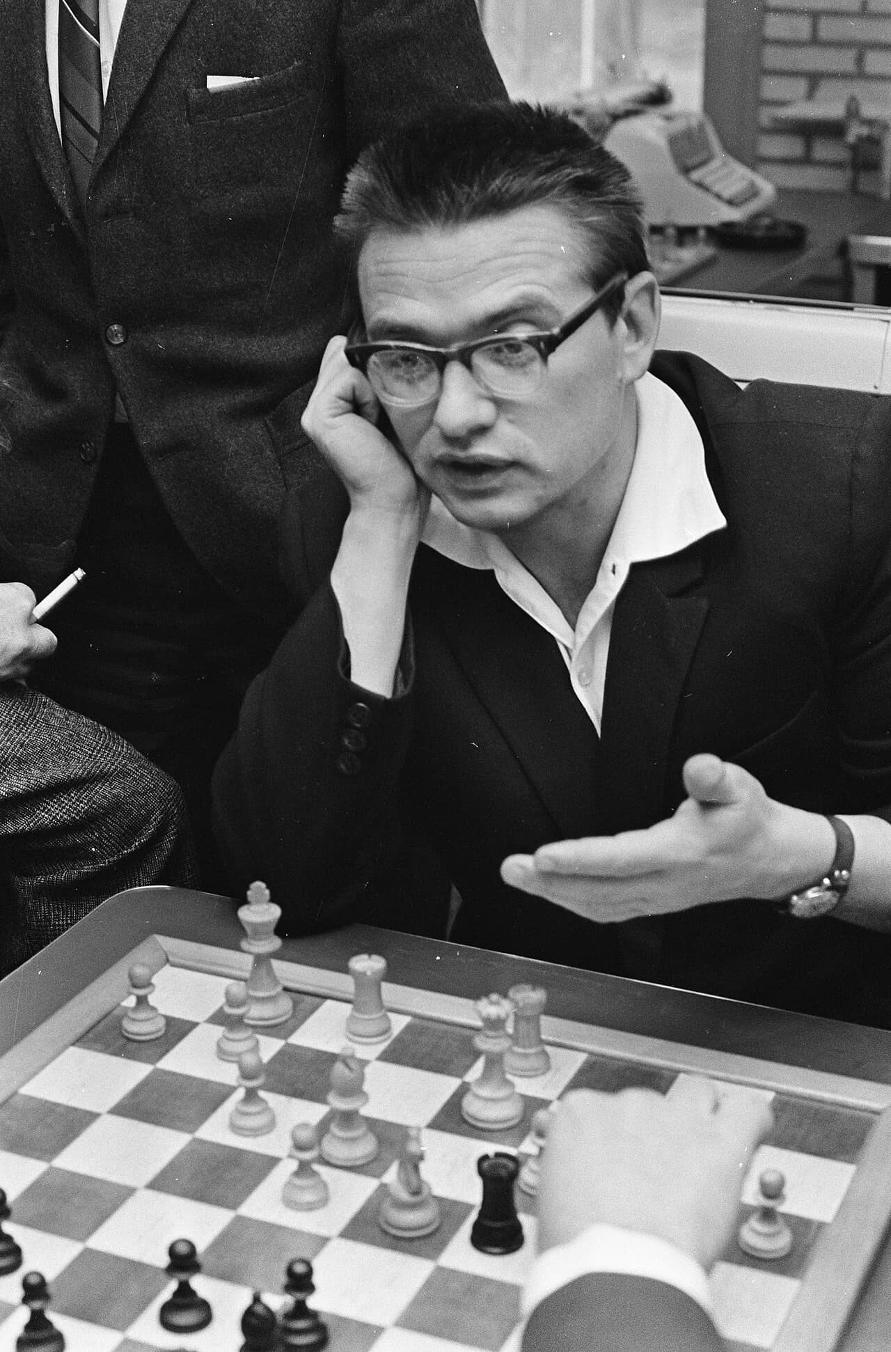 Anatoli Stepanowitsch Lutikow