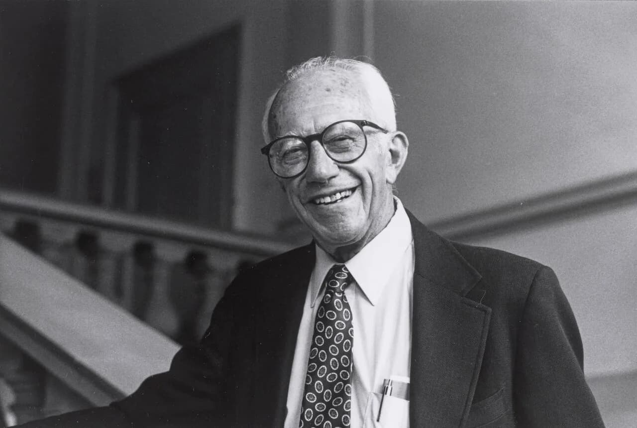 Leo Sternbach
