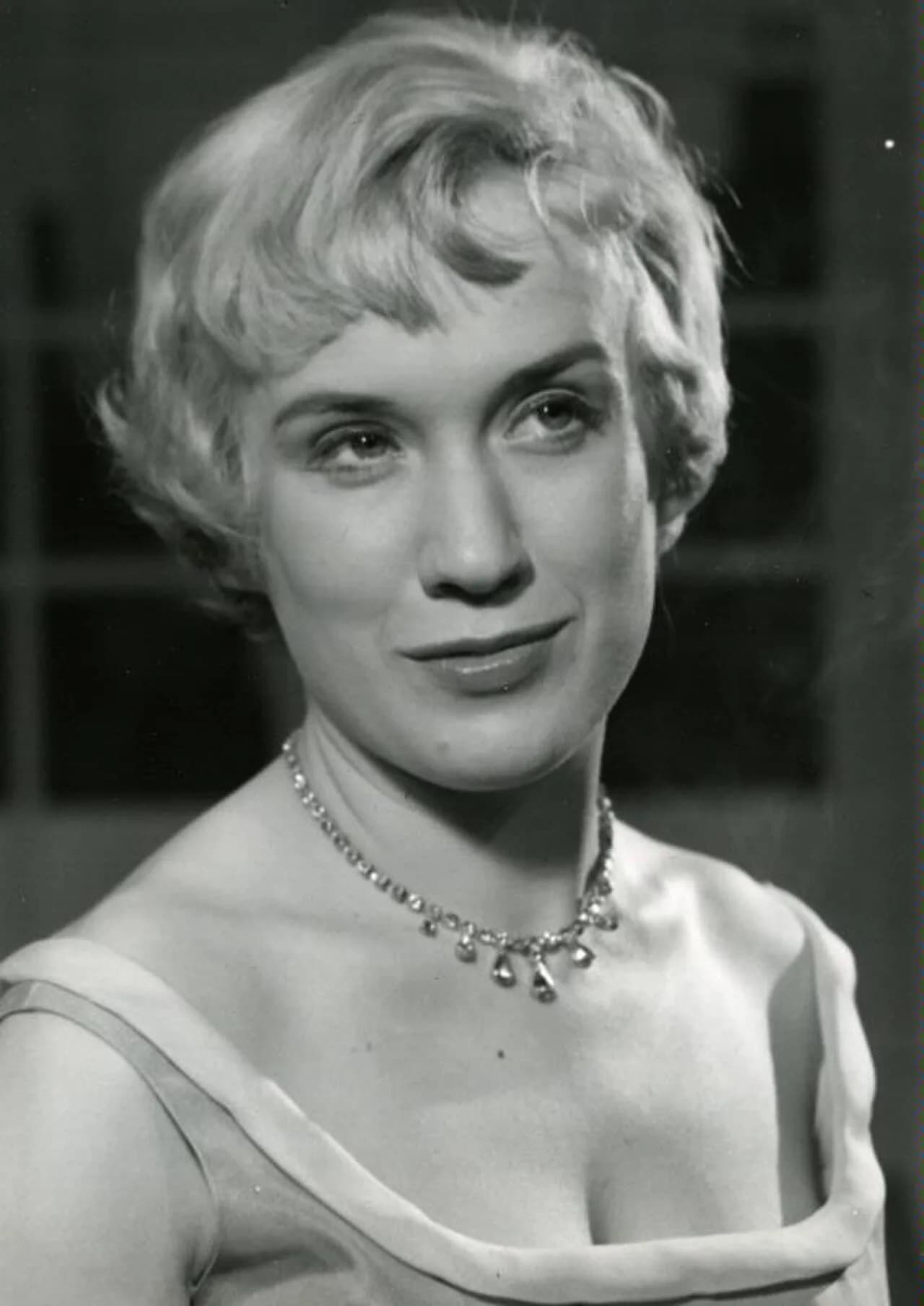 Rut Hoffsten