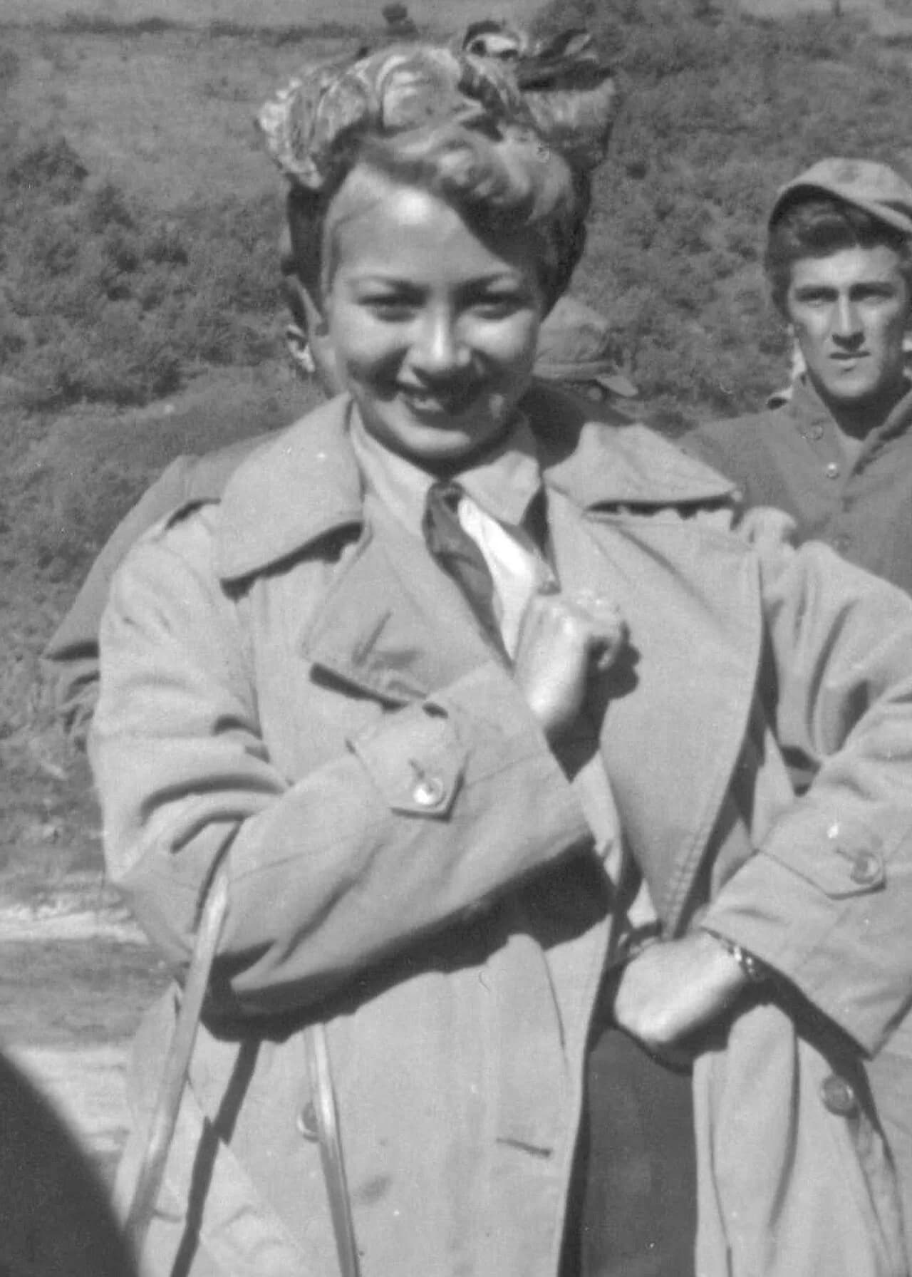 Monica Lewis