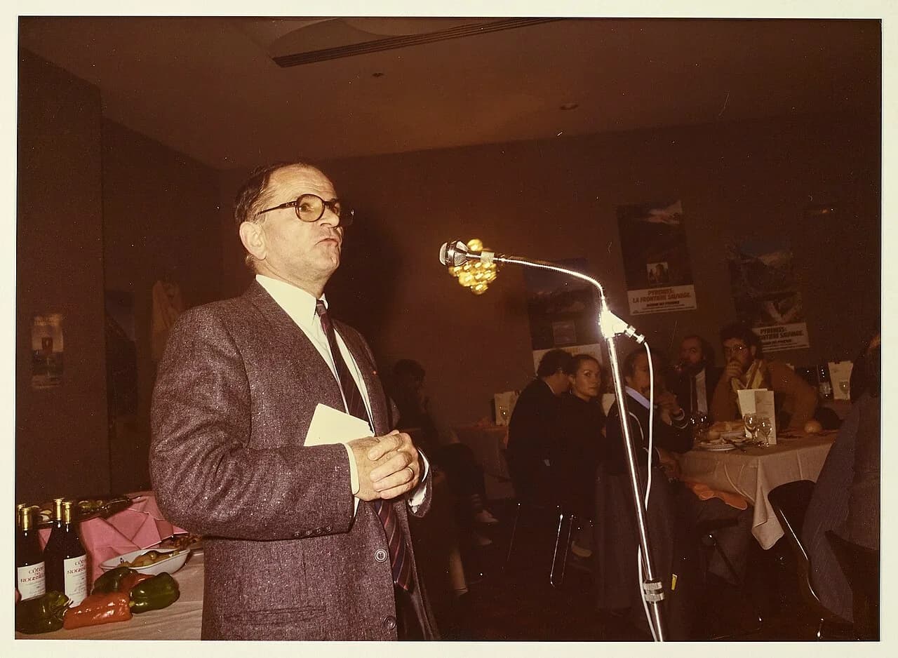 Gilbert Carrère