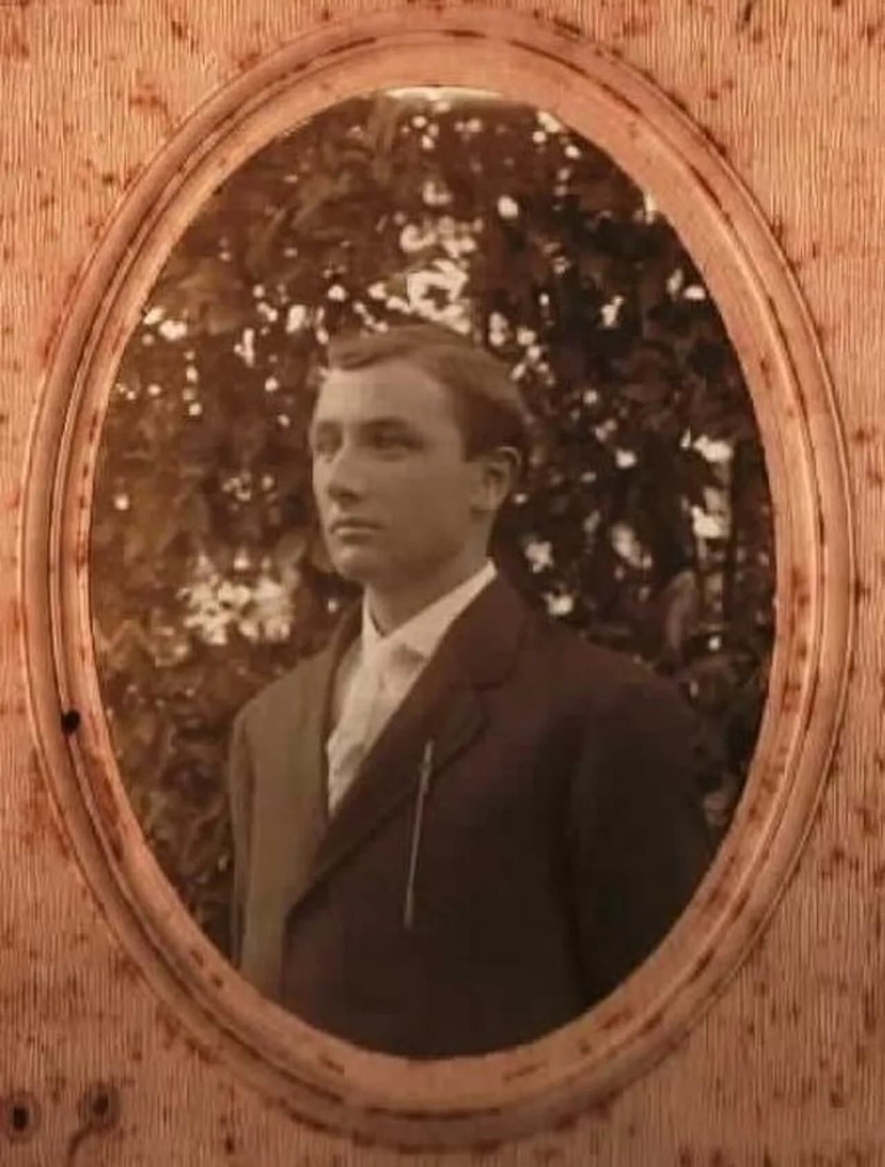 Charles Hawes