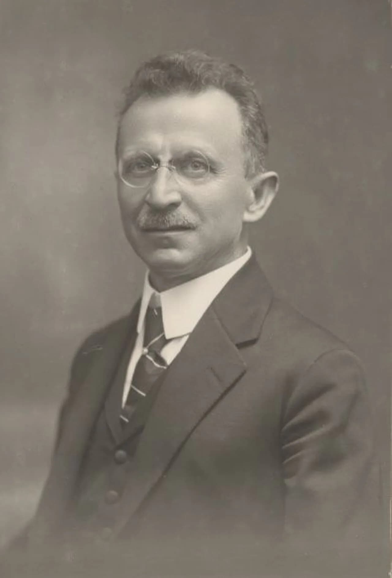 Karel Mareš