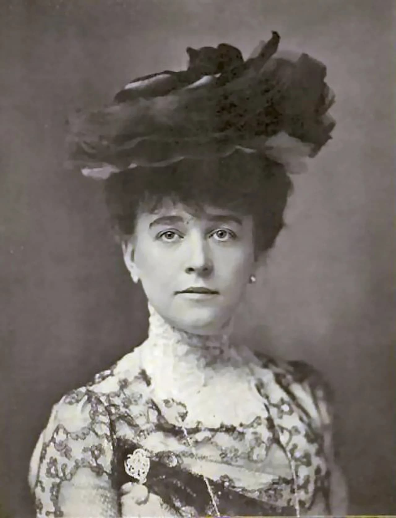 Clara Bloodgood