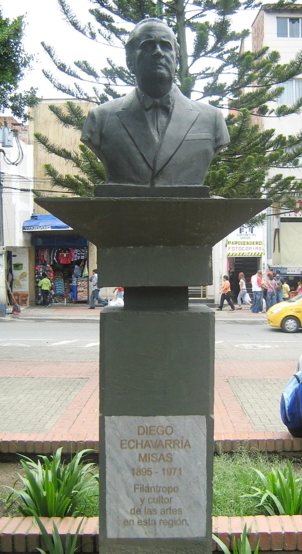 Diego Echavarría Misas