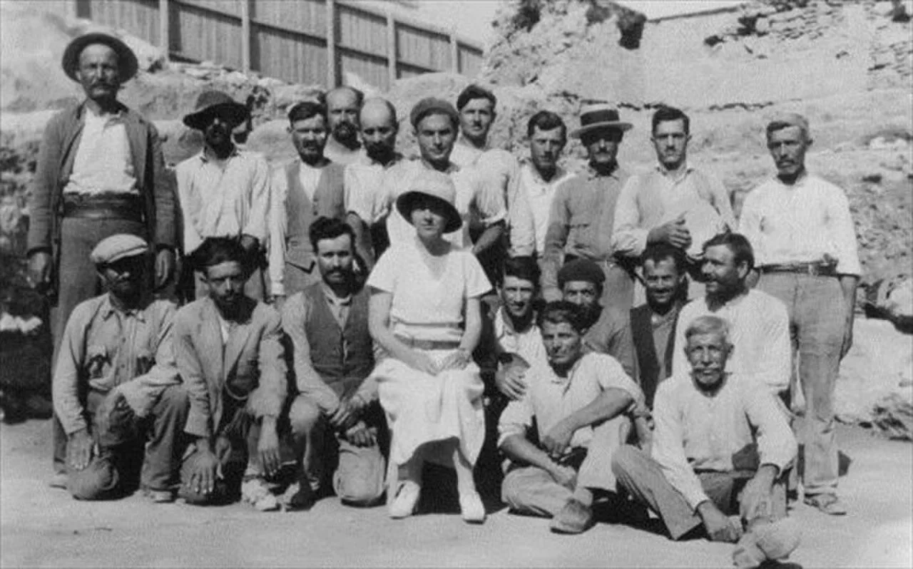 Dorothy Burr Thompson
