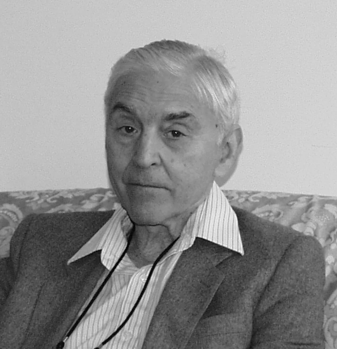 Earl Ubell