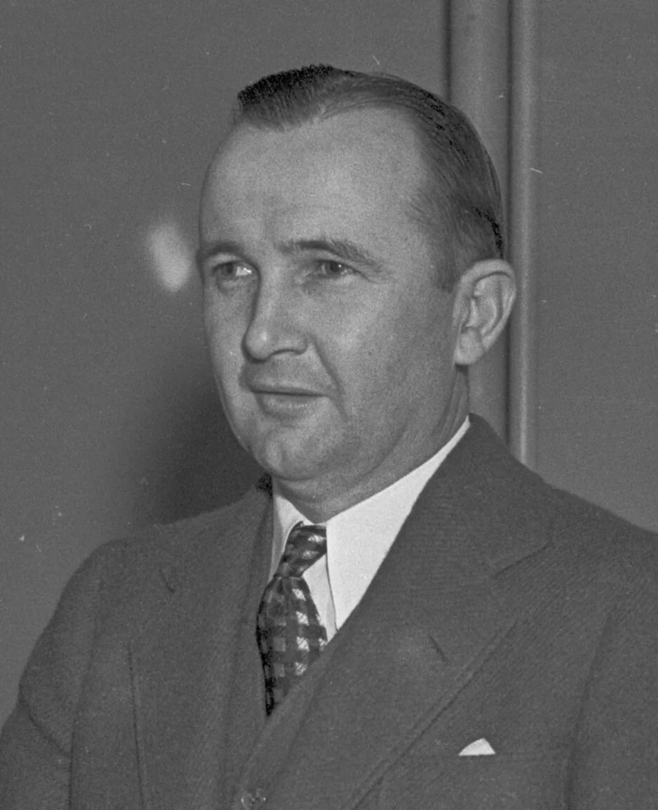 Edward Craig