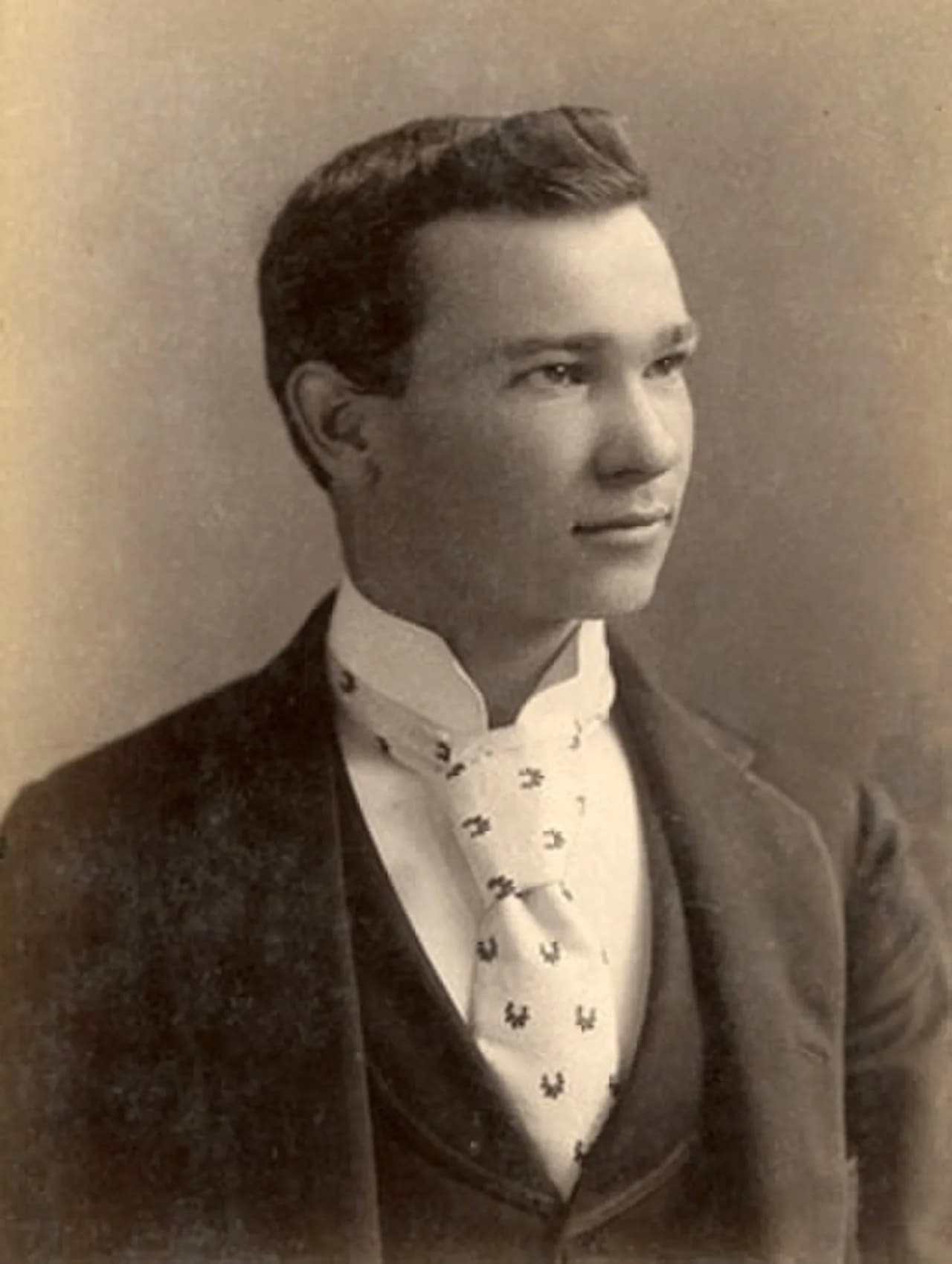 Elliott Hamilton Jones