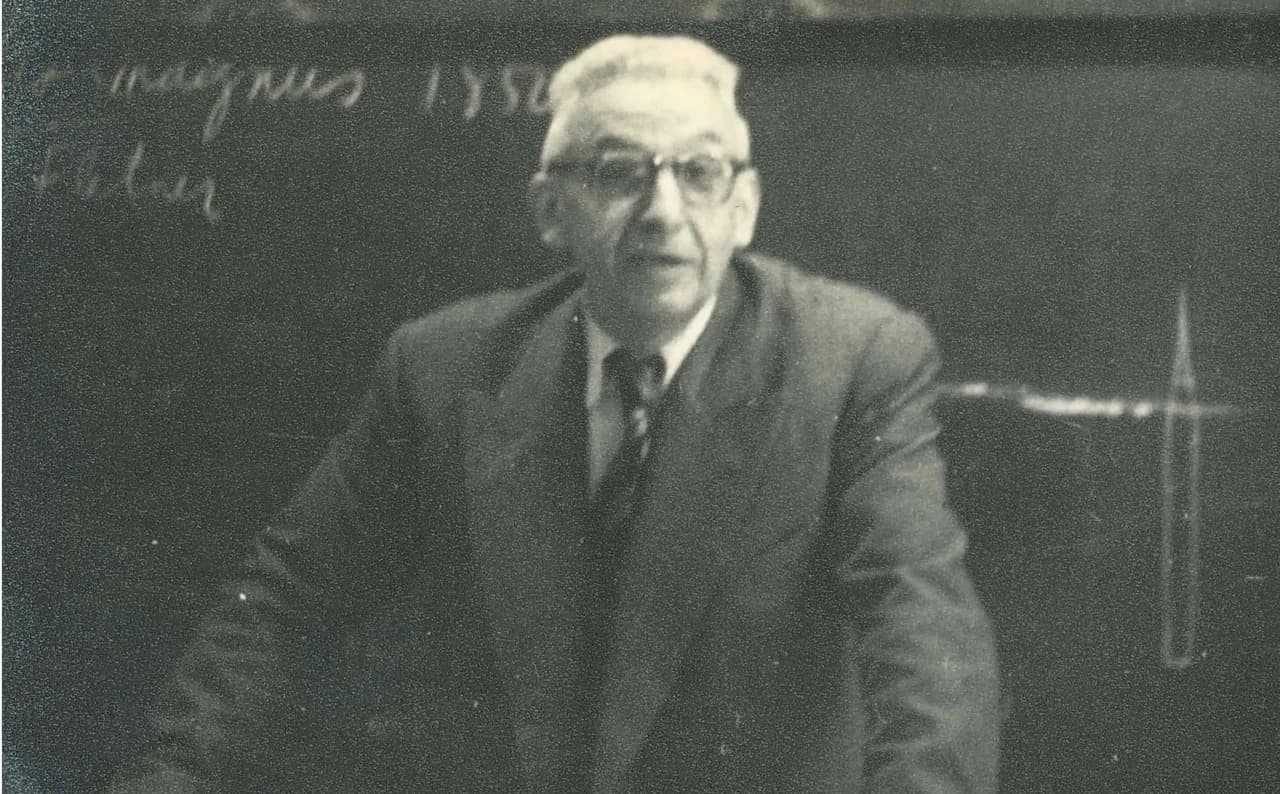 Enrique Gaviola