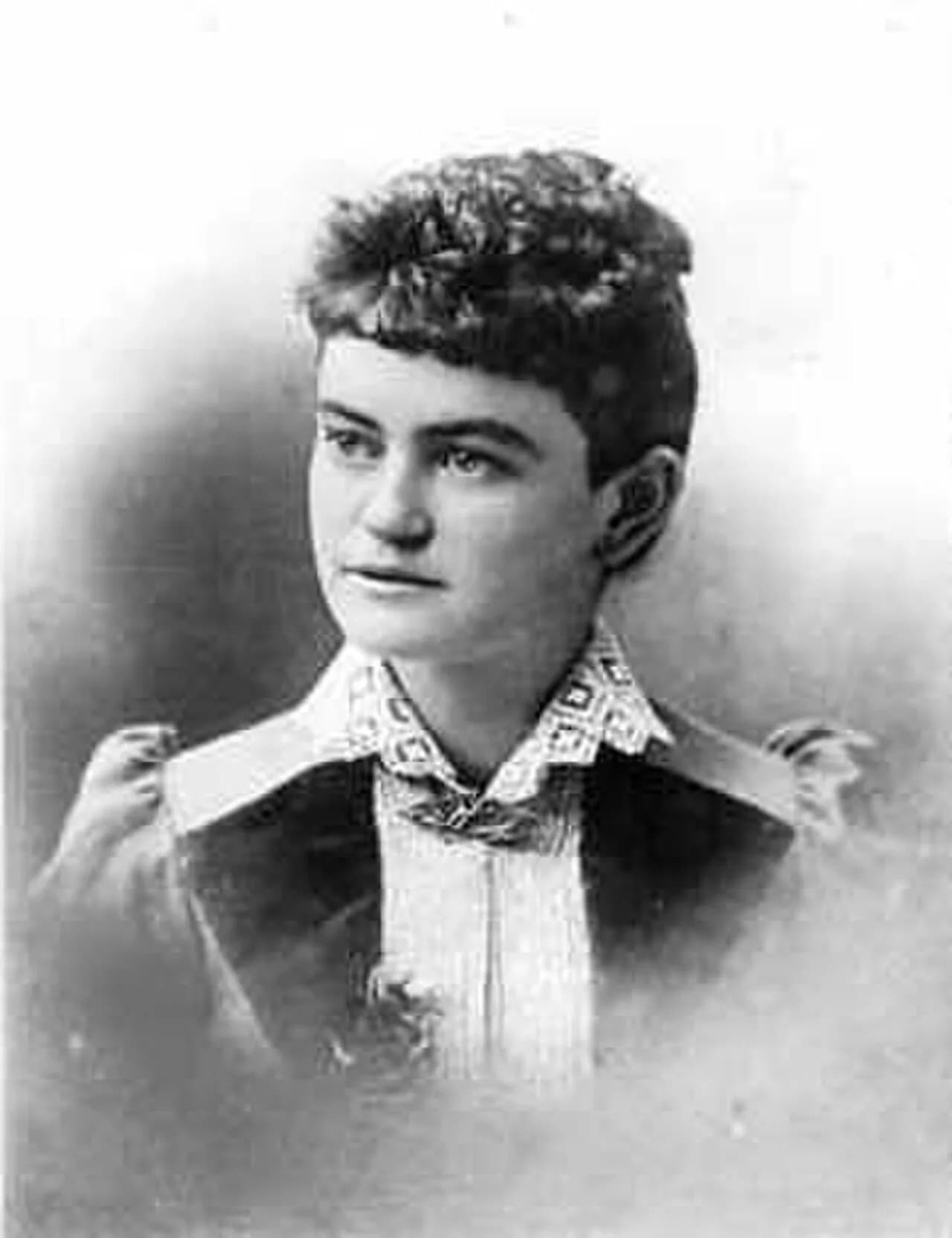Eva McDonald Valesh