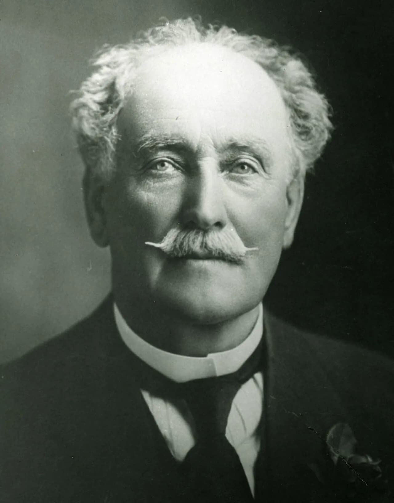 Ewen Alison
