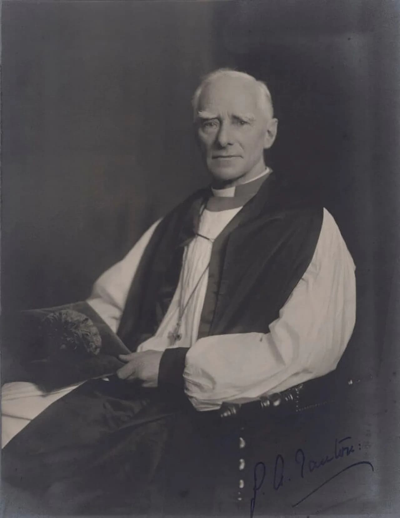 George Hollis