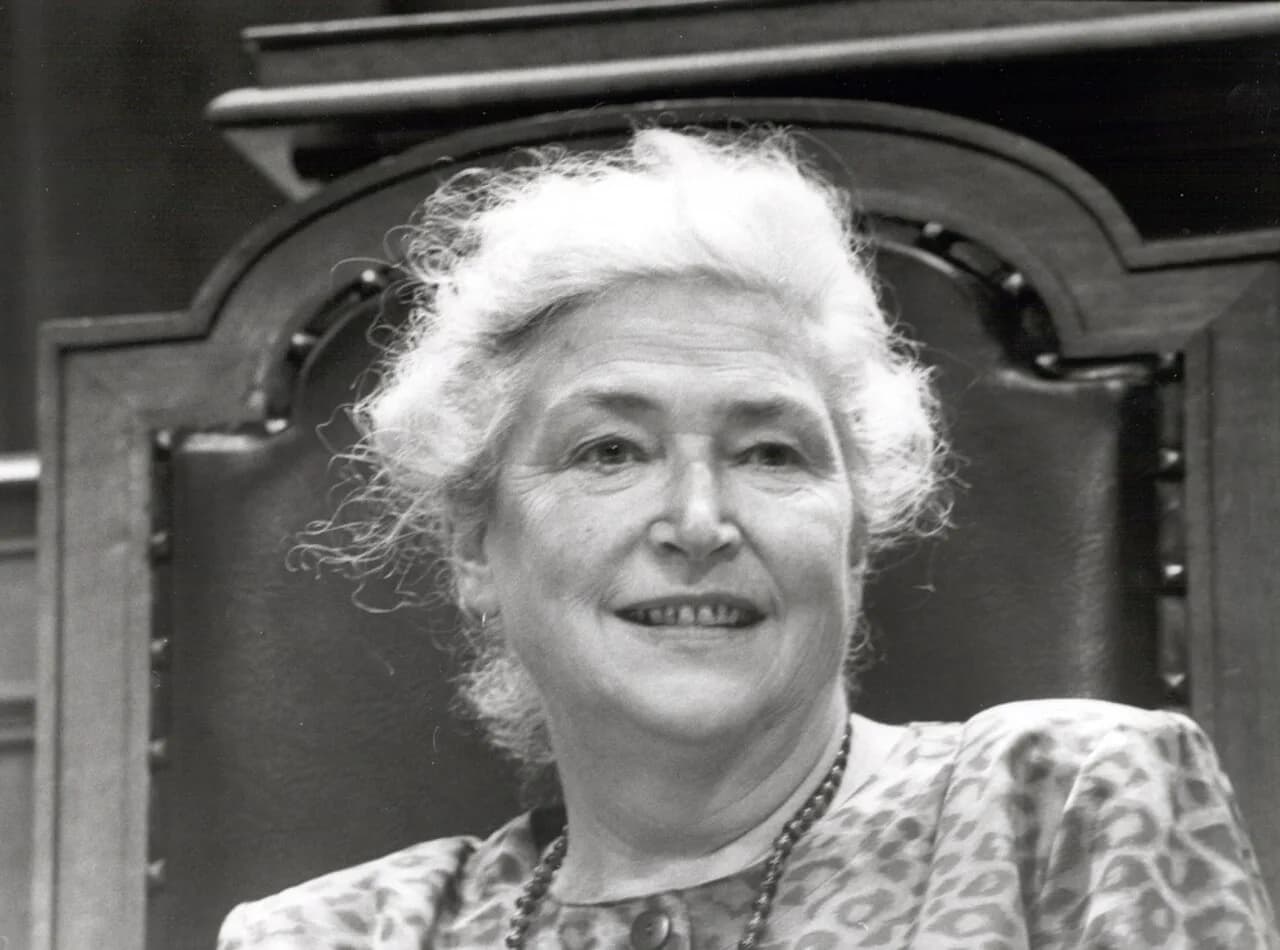 Esther Bührer