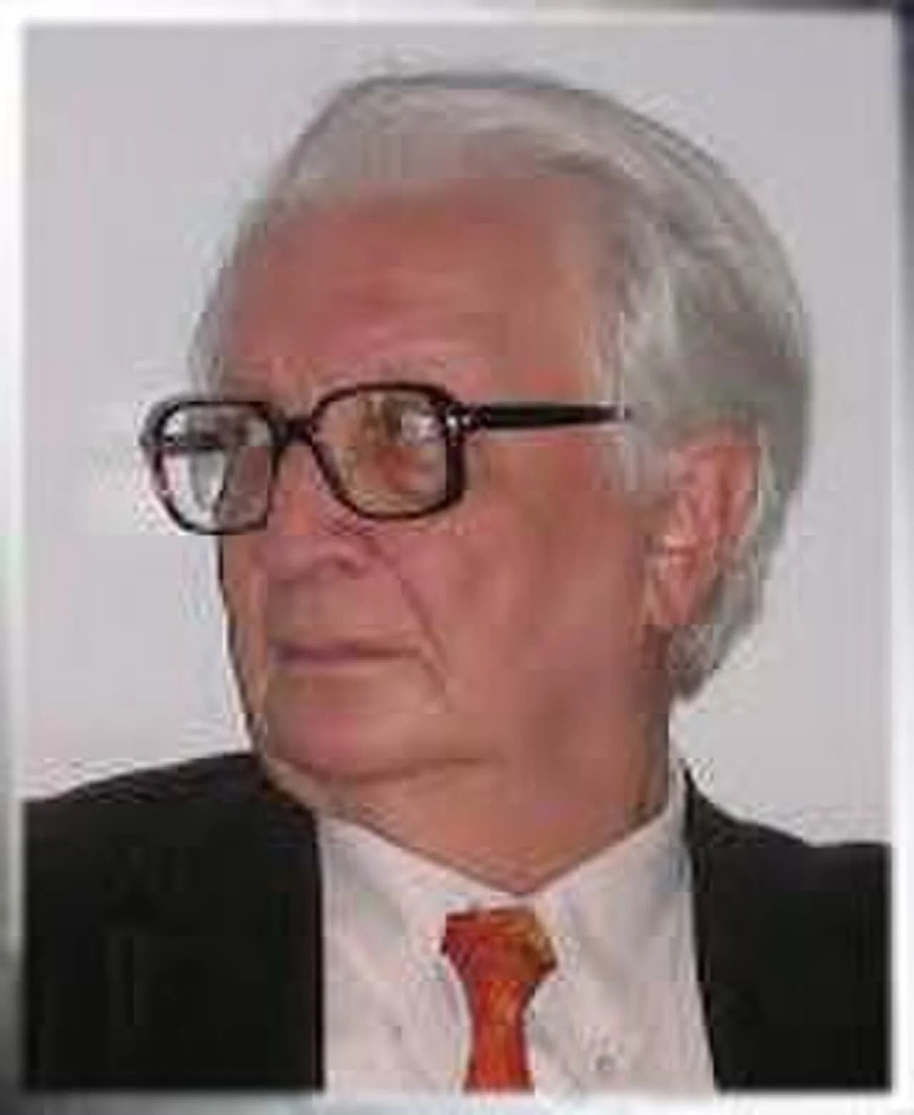 Ettore Casari