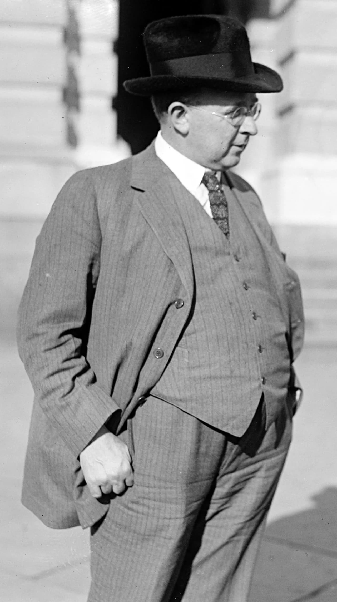 Carl R. Chindblom