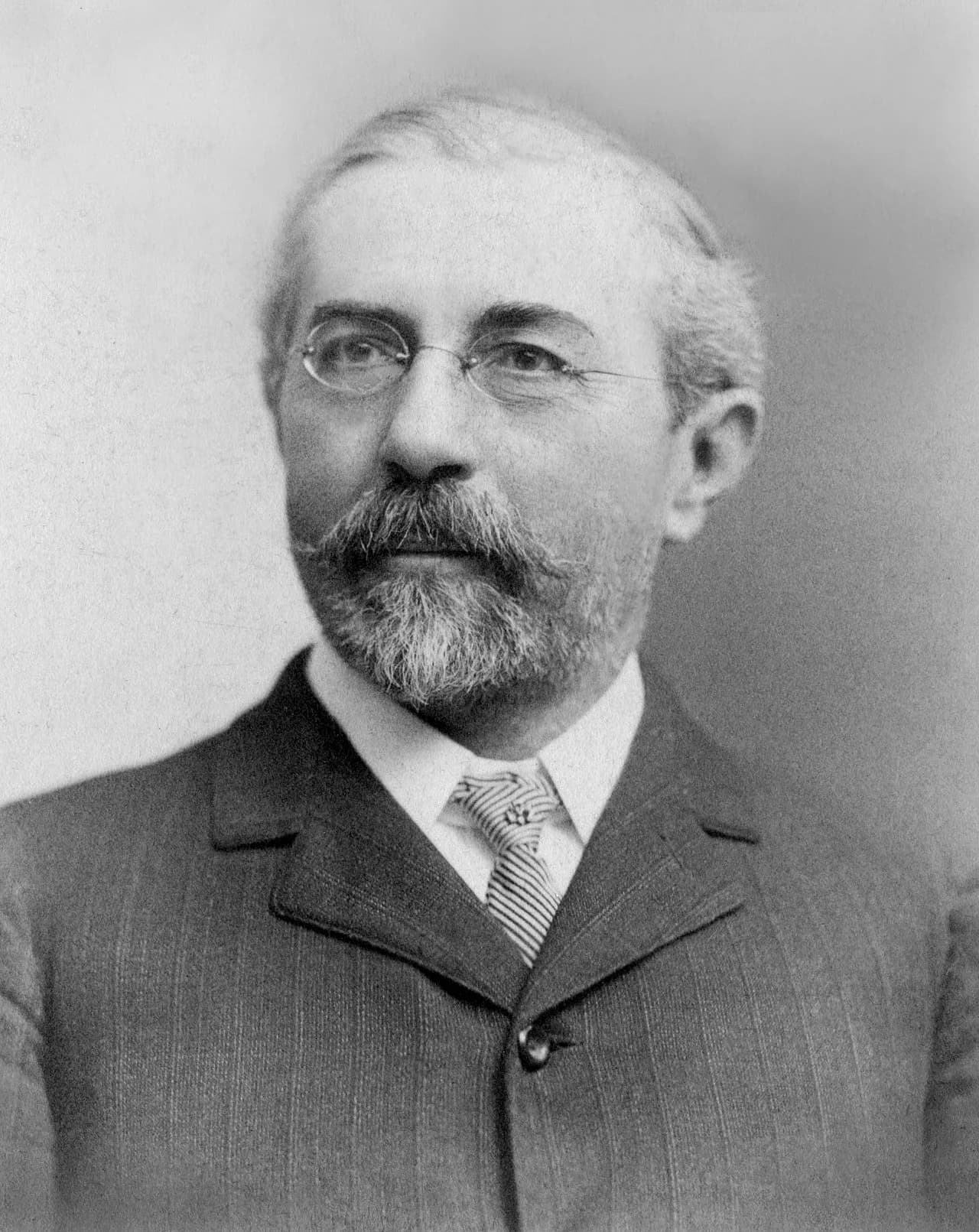 Gustav Hinrichs