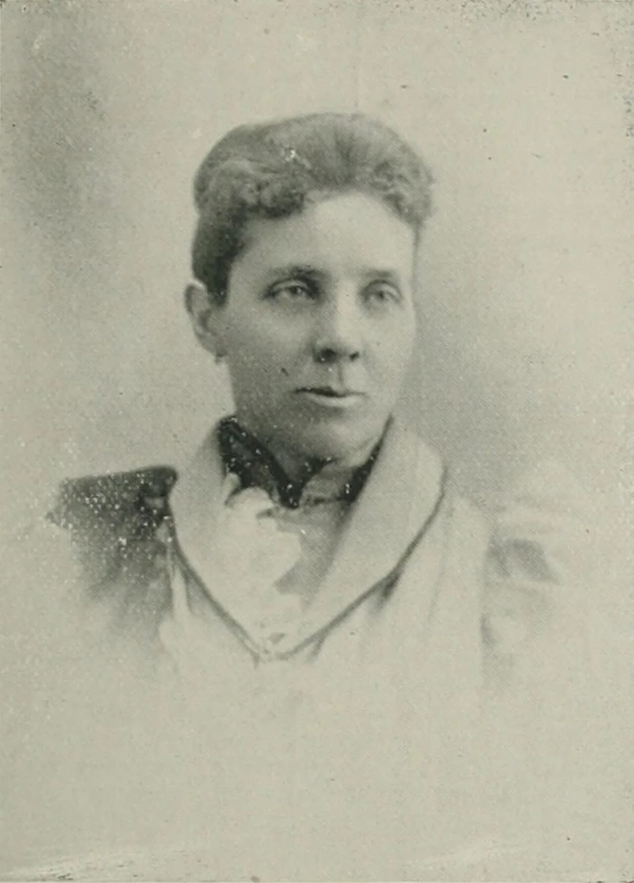 Lillian Hollister