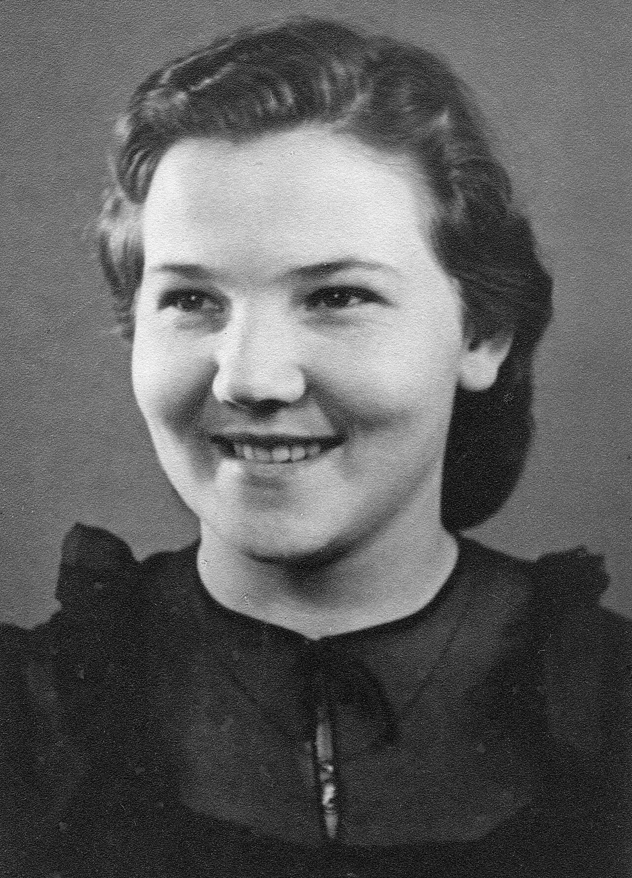 Marianne Elisabeth Lloyd-Dolbey