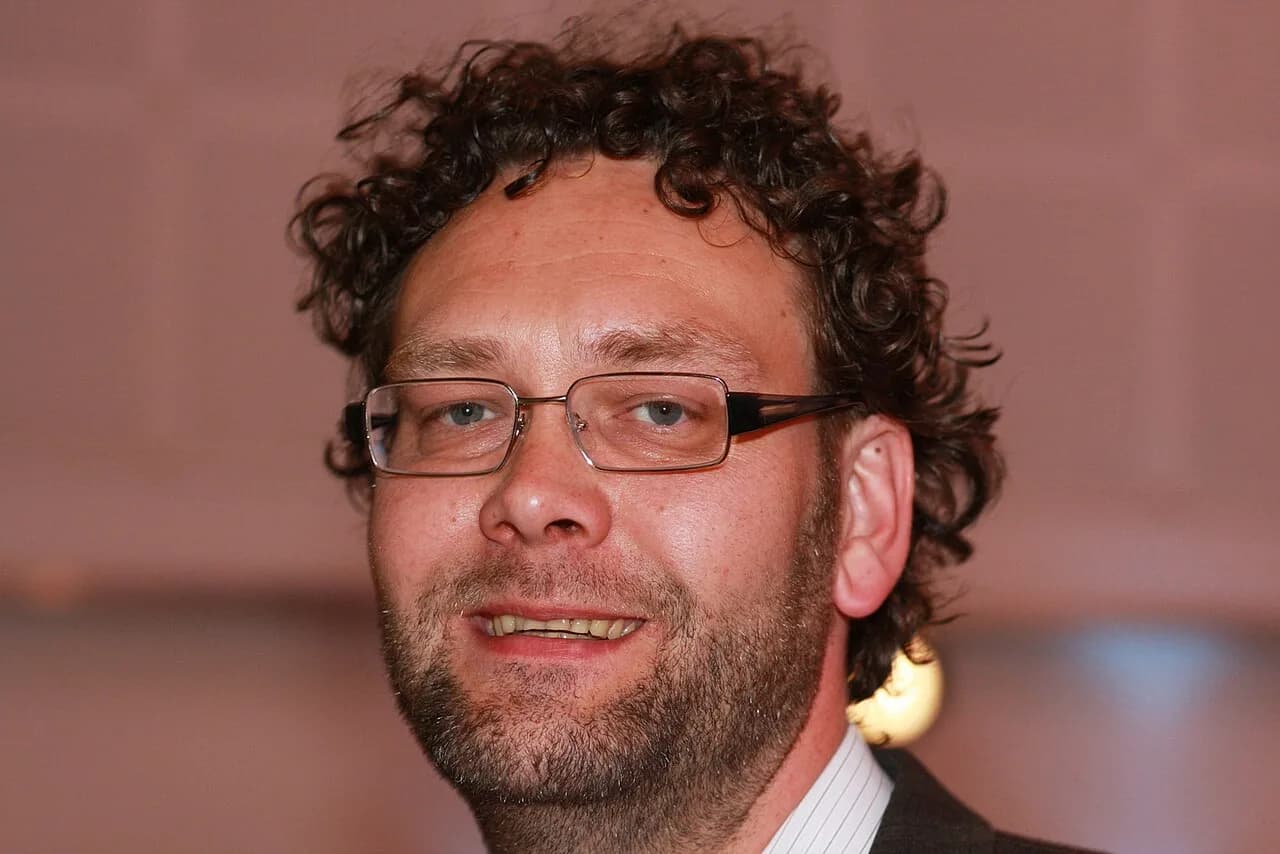Helge Solum Larsen