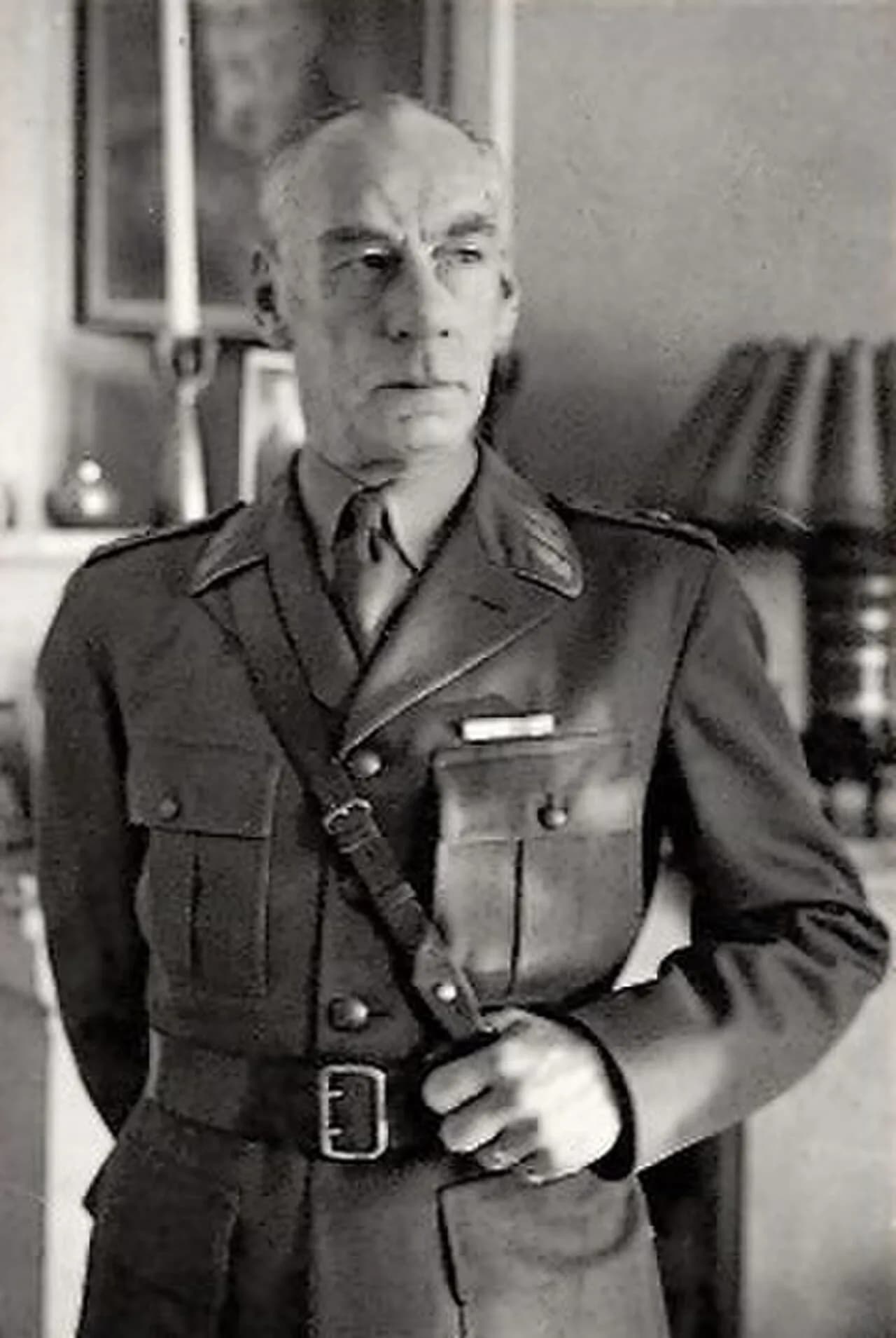 Hjalmar Falk