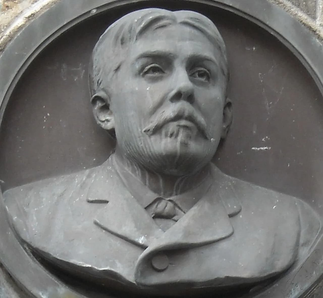 Carlos Cassaffousth