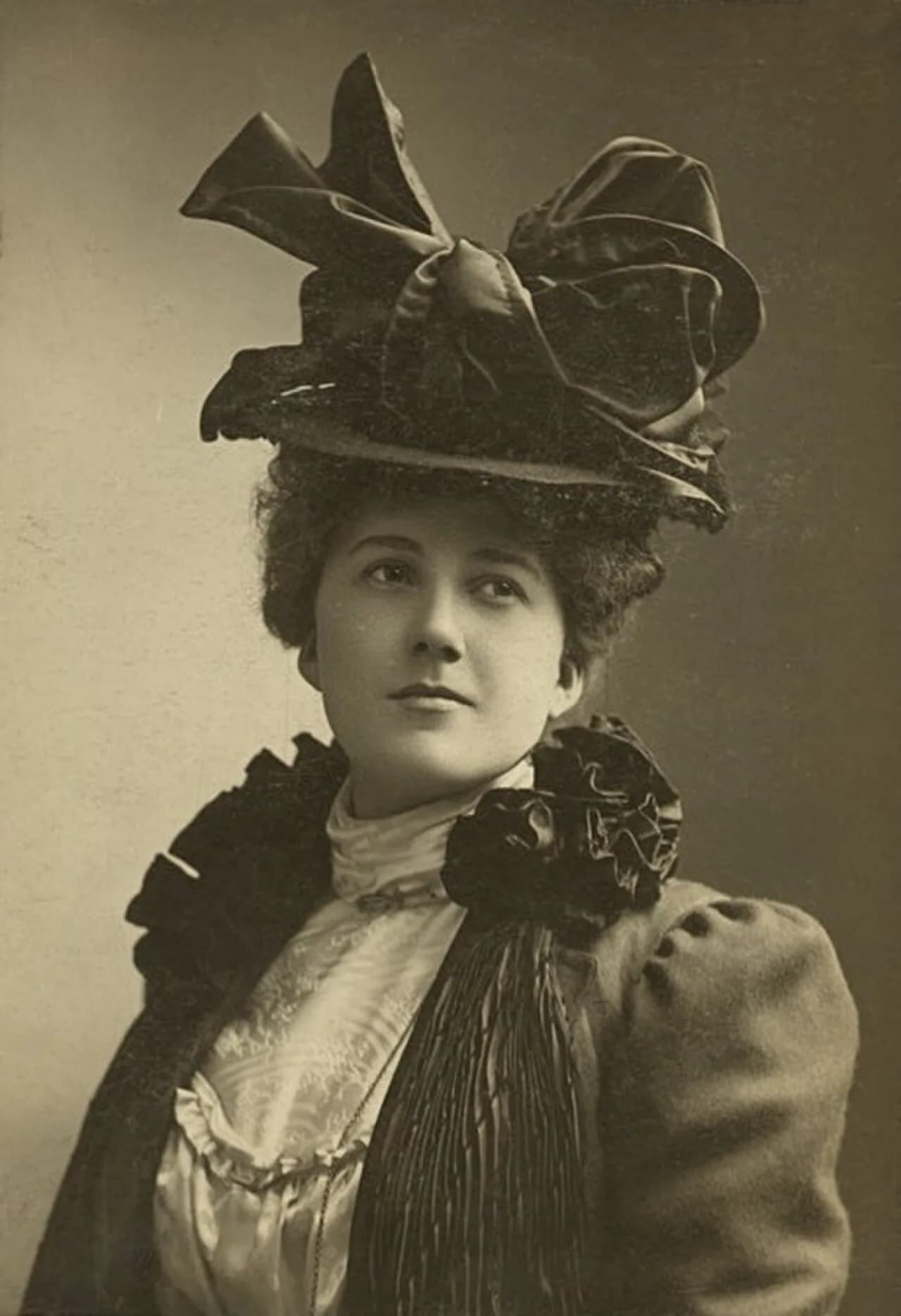 Hilda Spong
