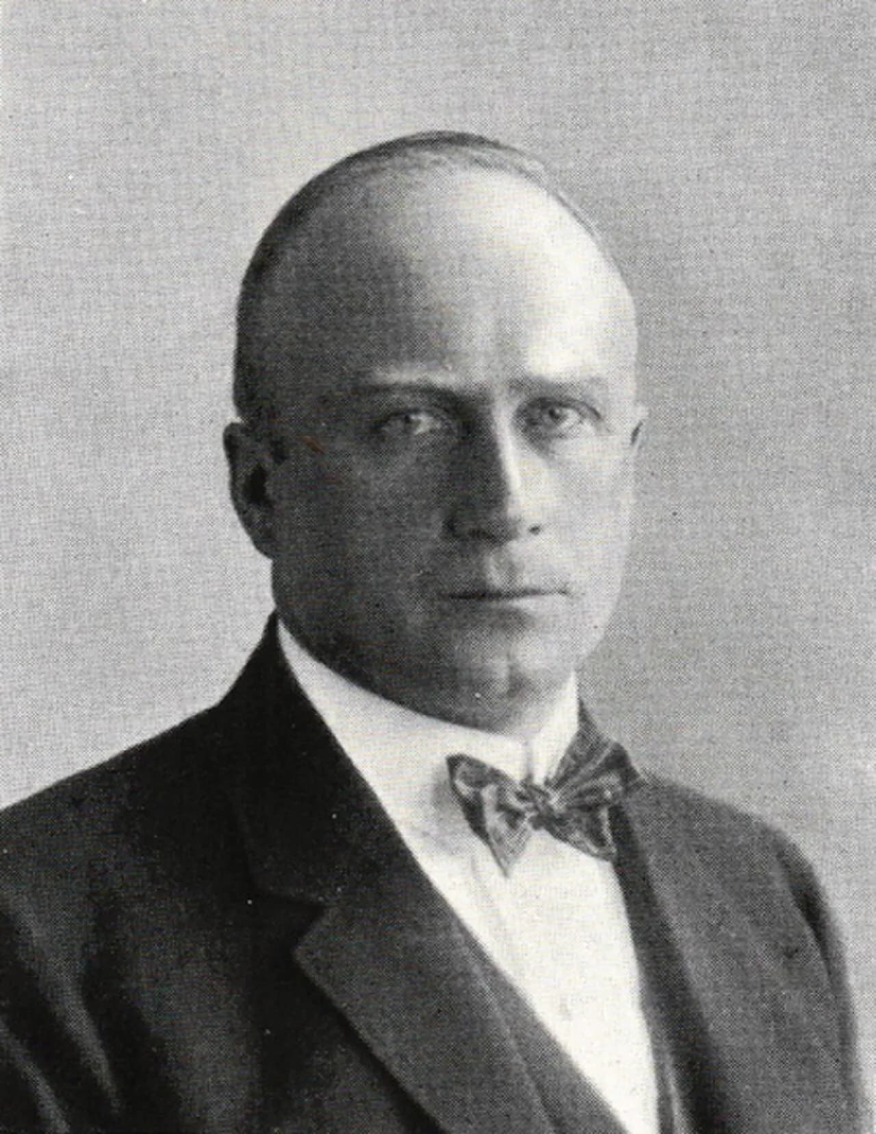 Nils Holmström