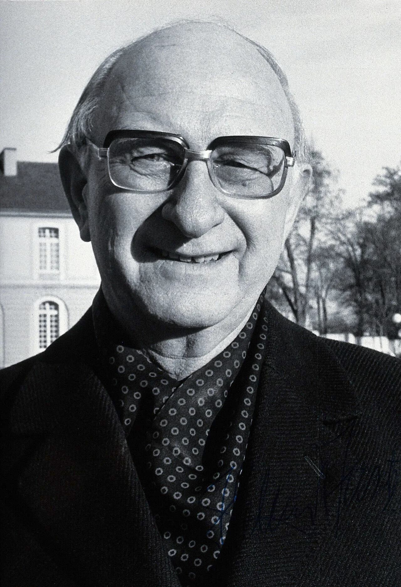 Helmut J. Jusatz