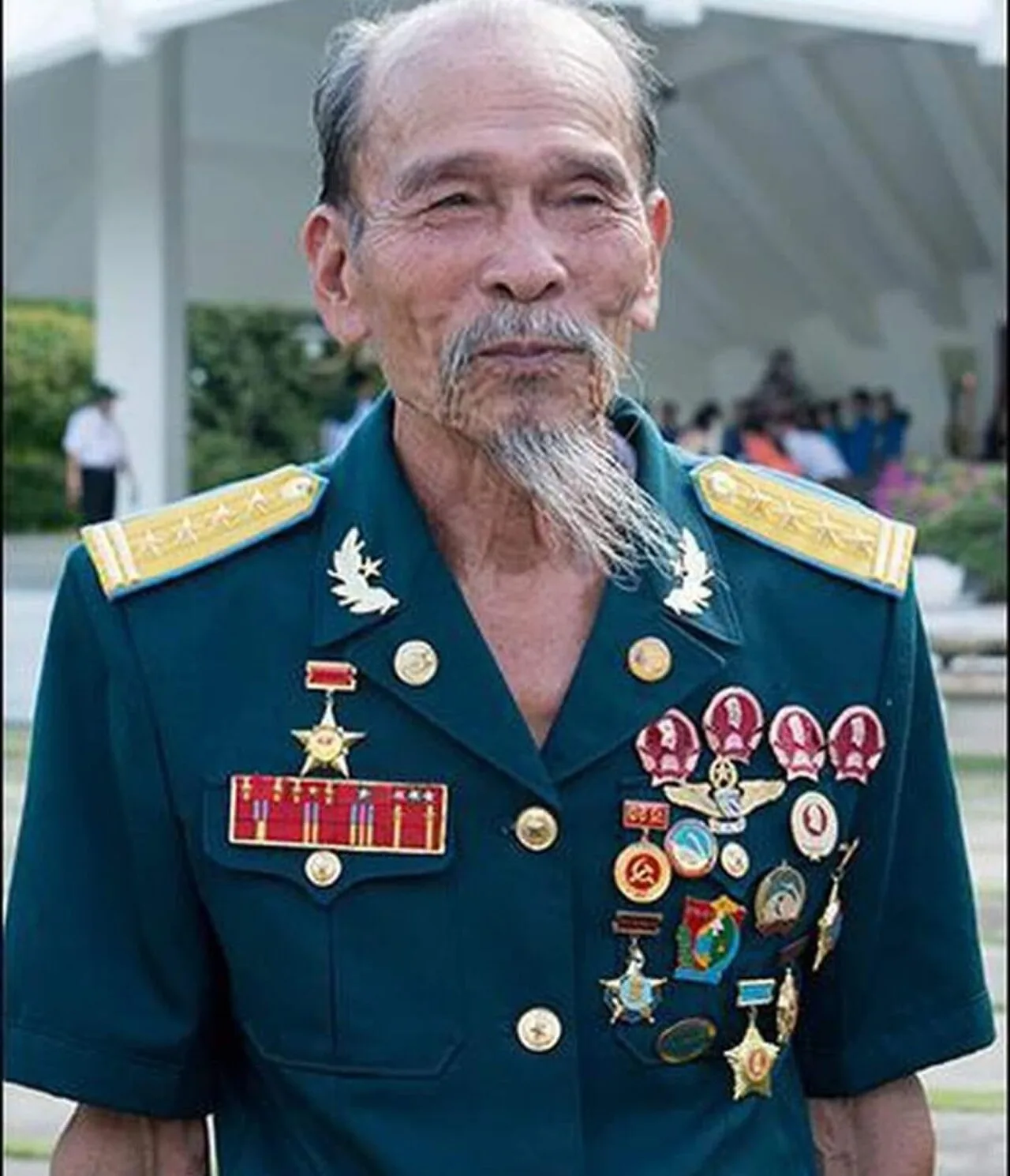 Nguyen Van Bay