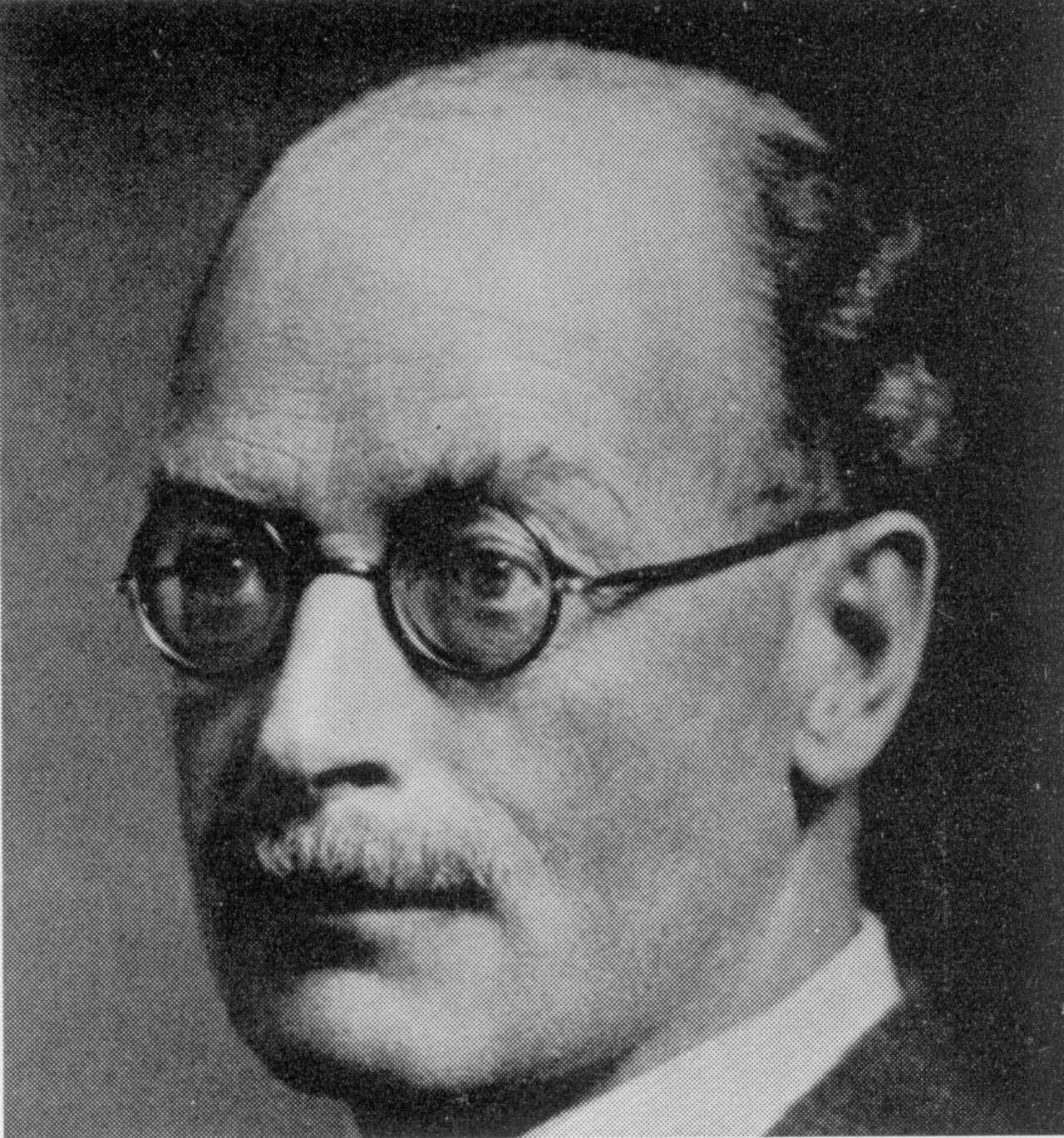 Howard William Kennard