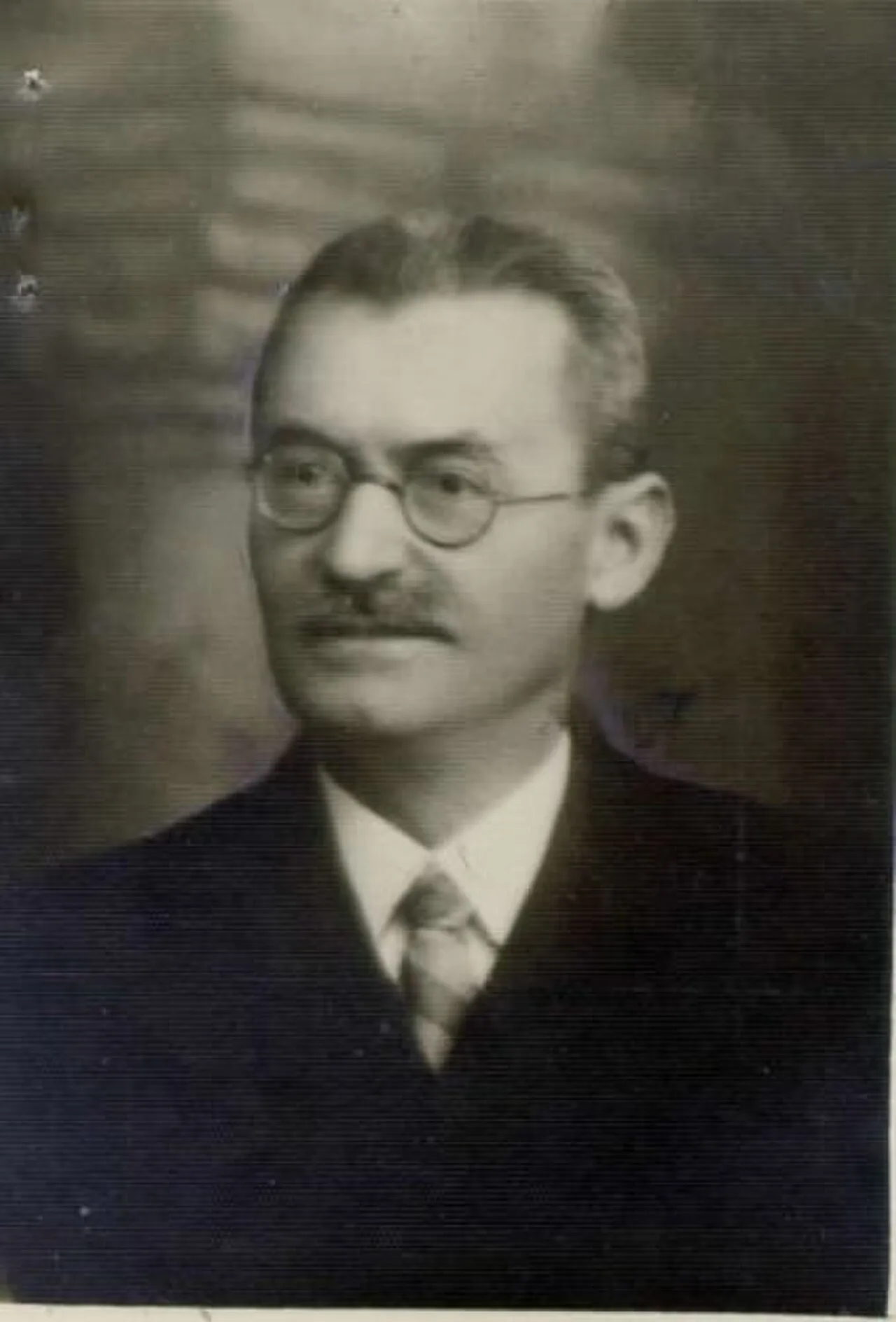 Anton Dolar