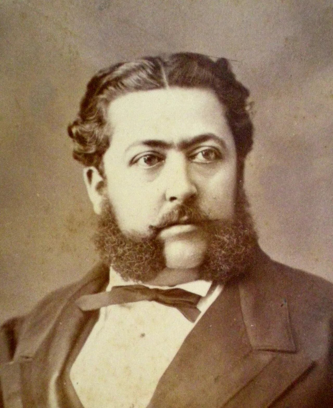 León Moreno Gonín