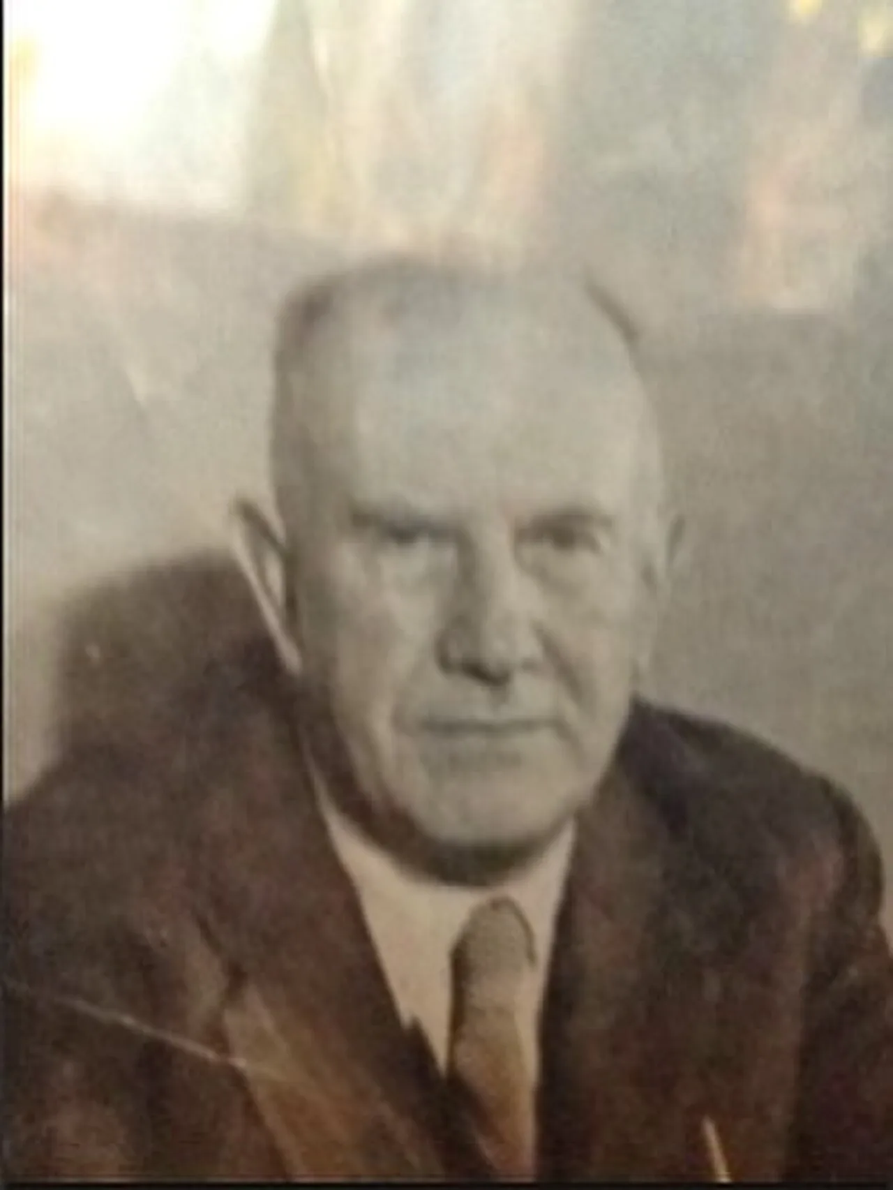 Luis Álamos Barros