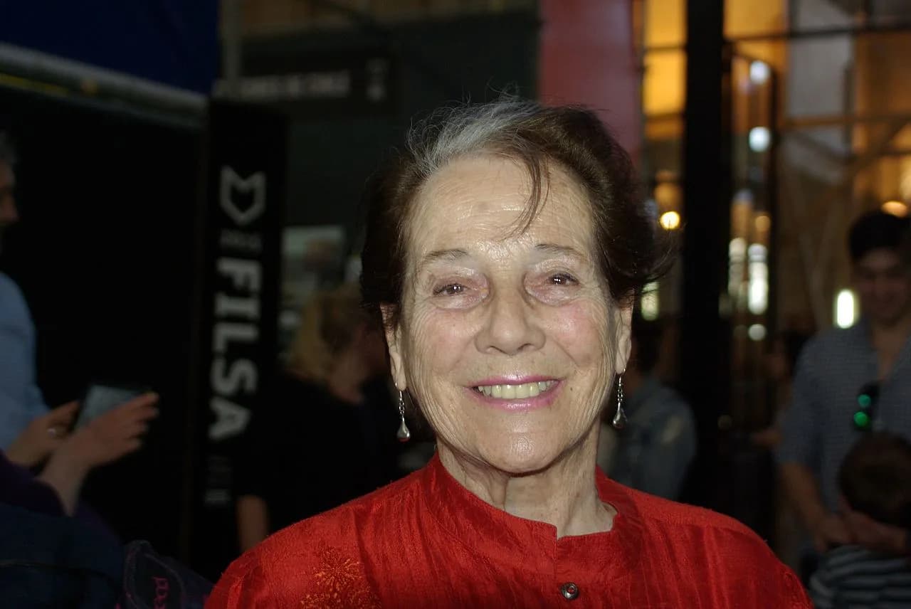 Mónica Echeverría