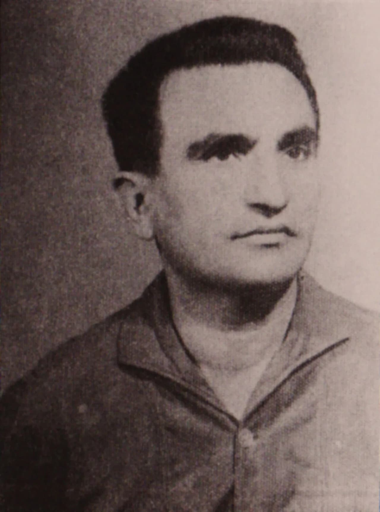 Osman Yüksel Serdengeçti