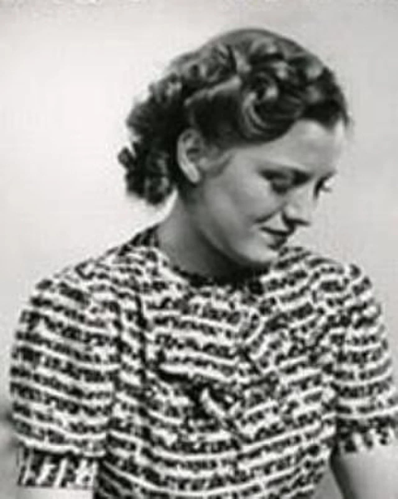 Éva Szörényi