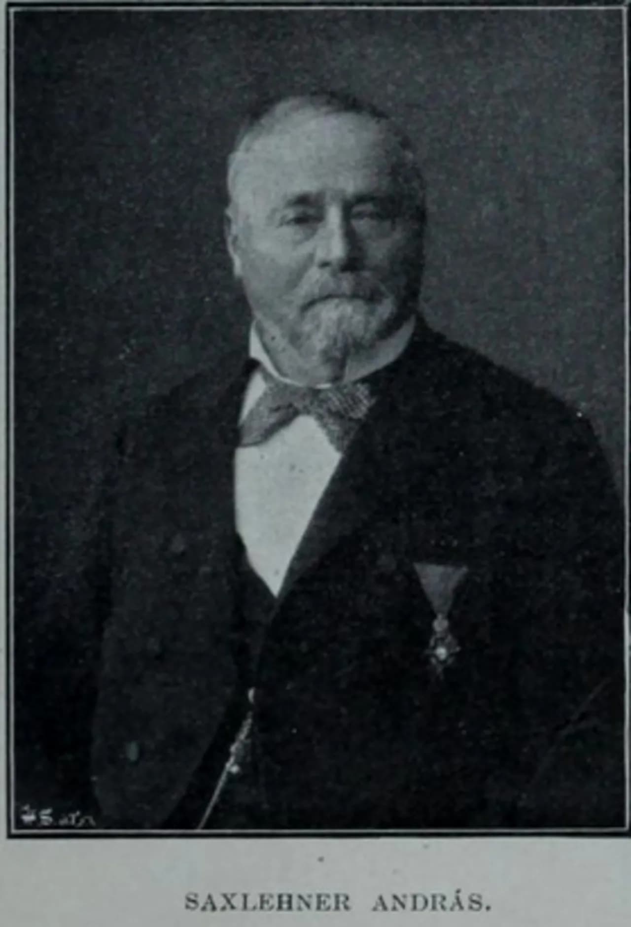András Saxlehner