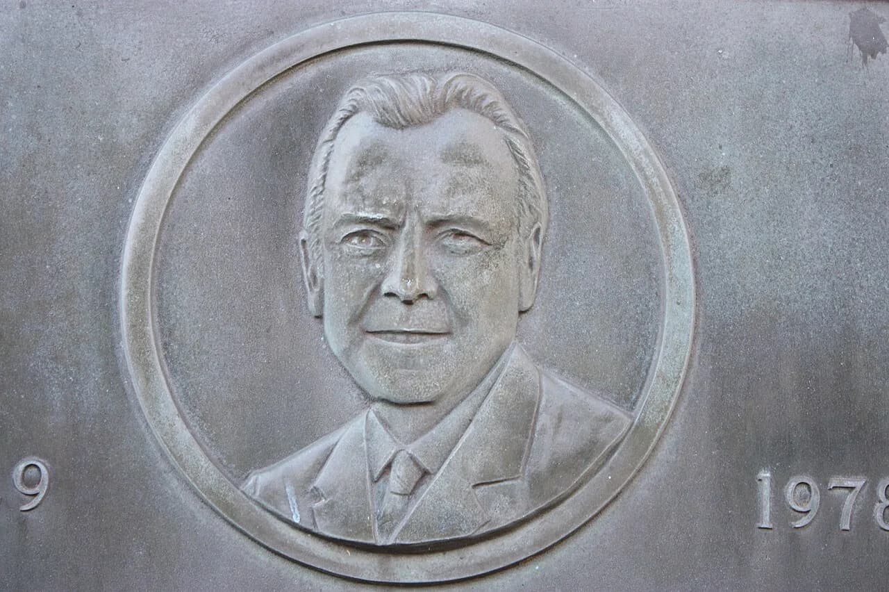John Mackintosh
